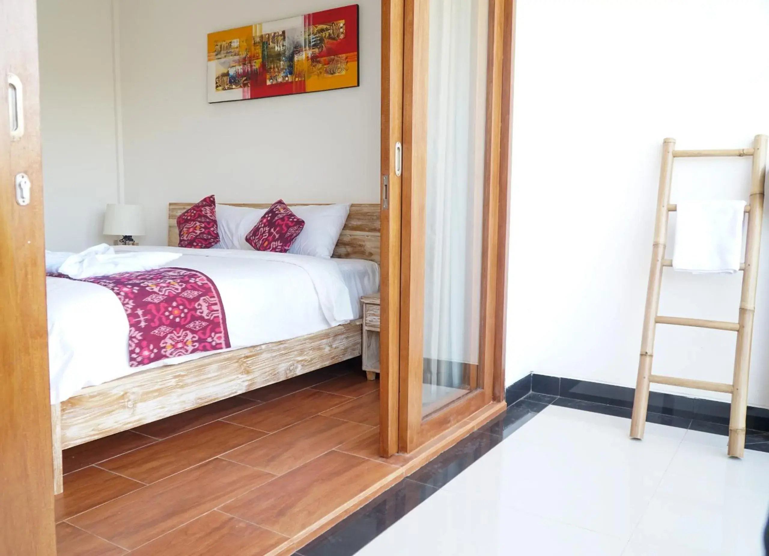 Seno Guesthouse & Cafe Seno Guesthouse & Cafe