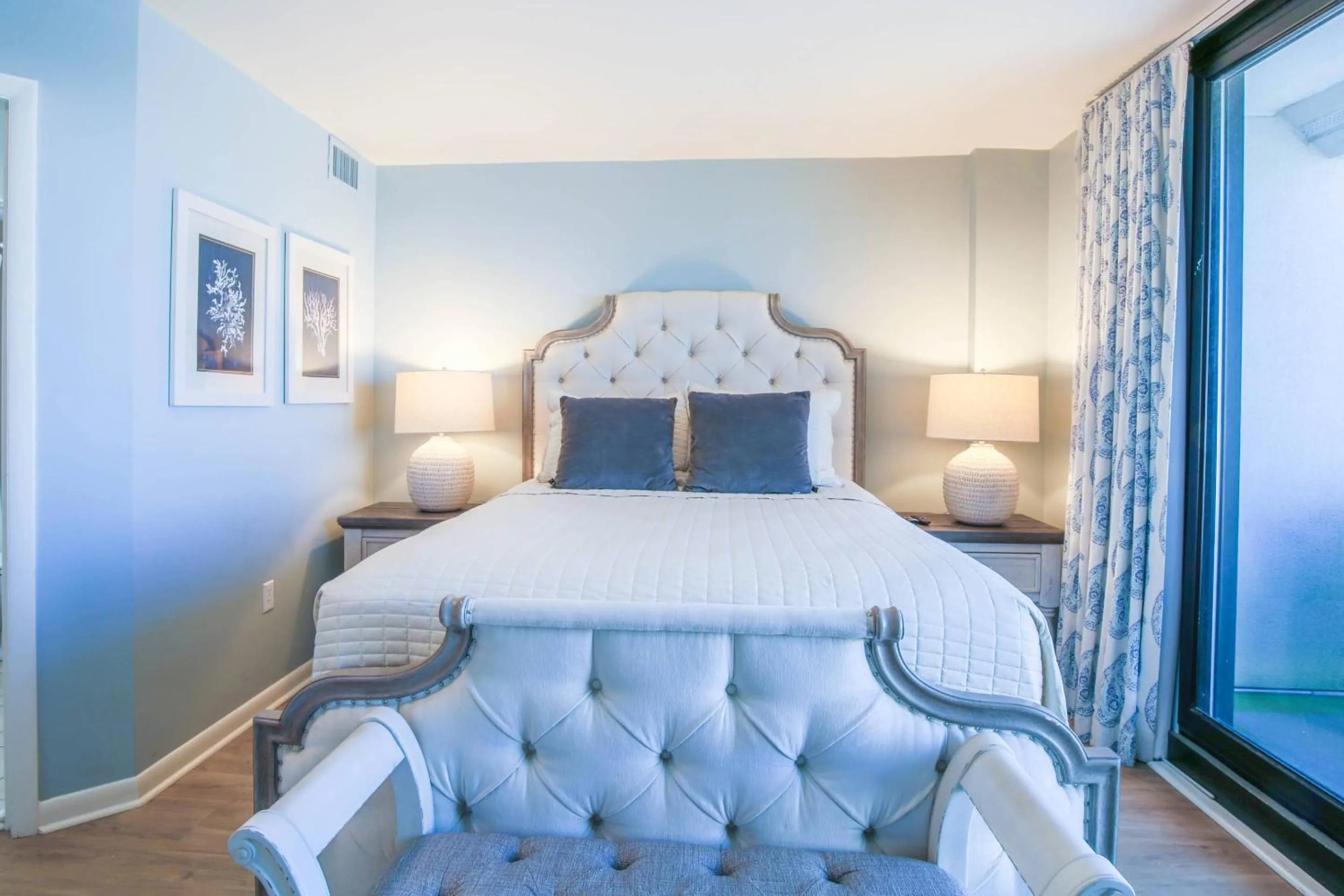 Bed in Artist's Palette