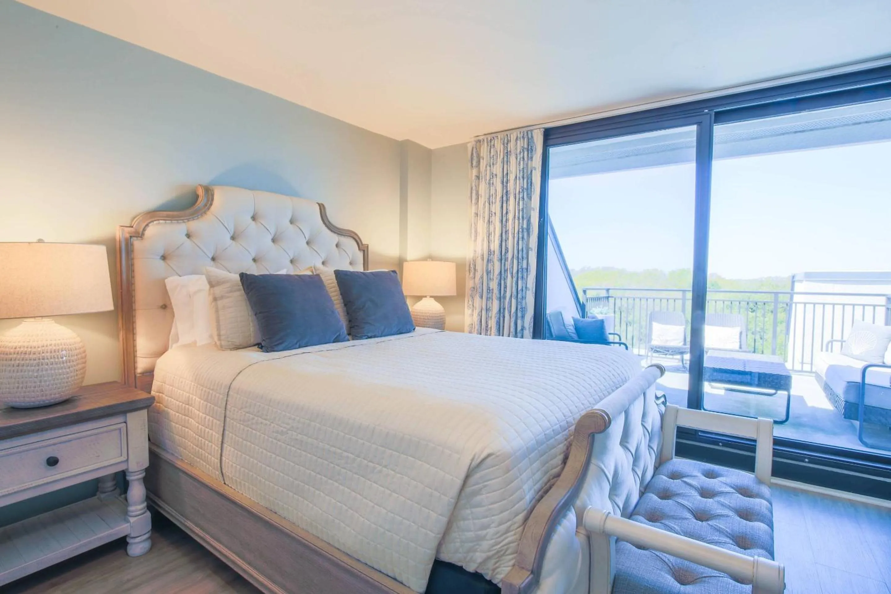 Bed in Artist's Palette