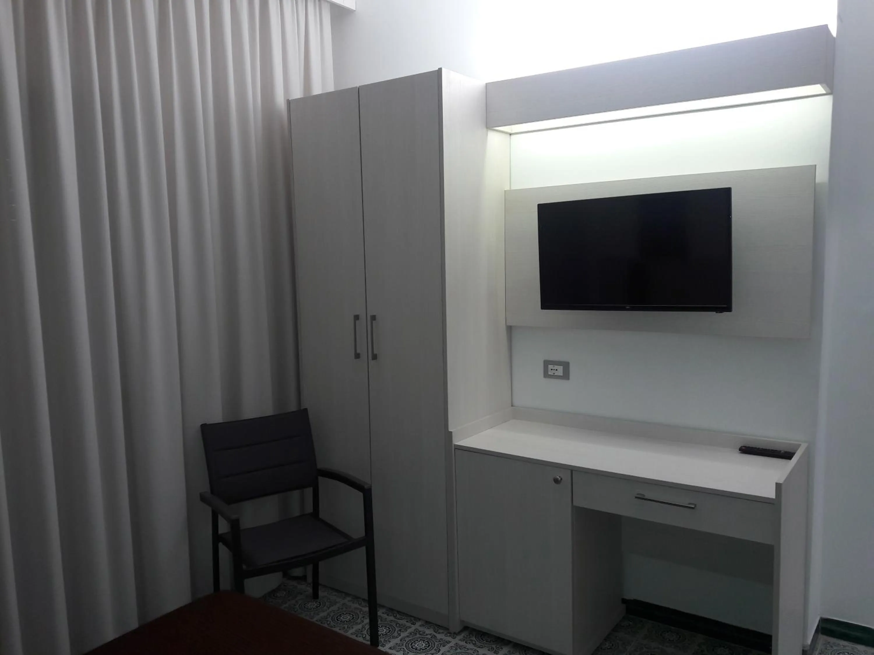 Photo of the whole room in Hotel Meranda