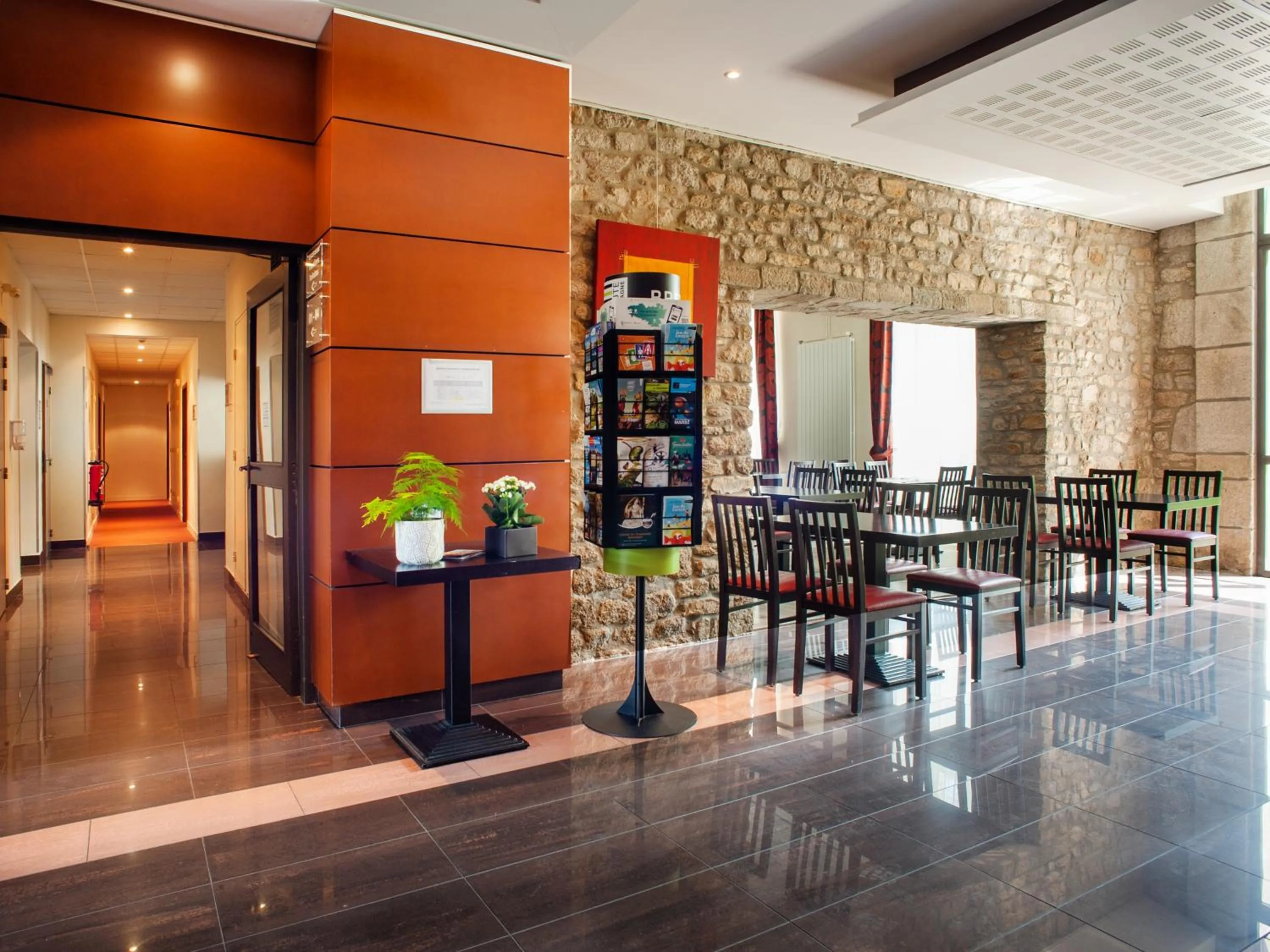 Breakfast in Résidence Vacancéole - Duguesclin