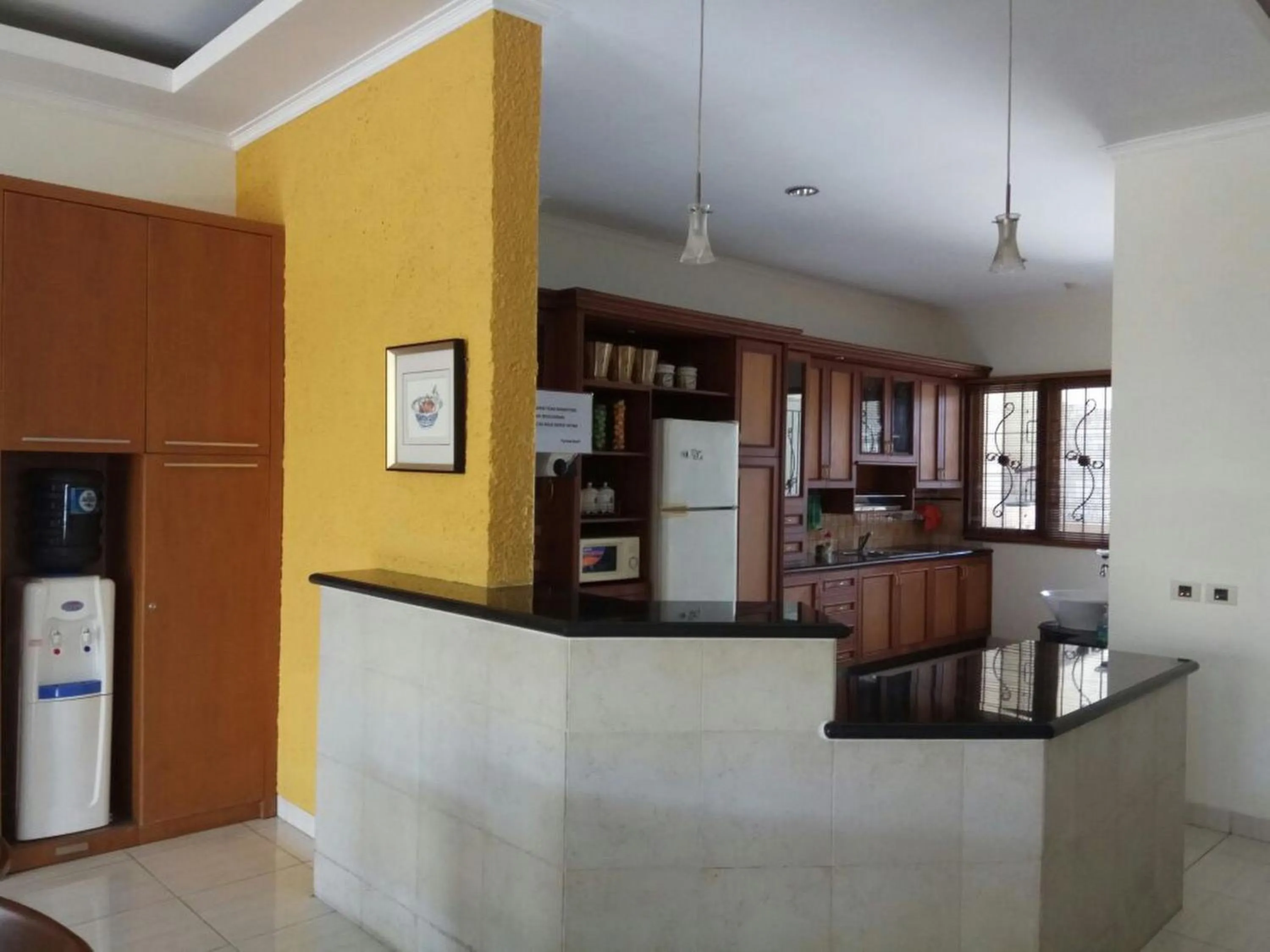 Kitchen or kitchenette in GK Gallery Rumah Sewa