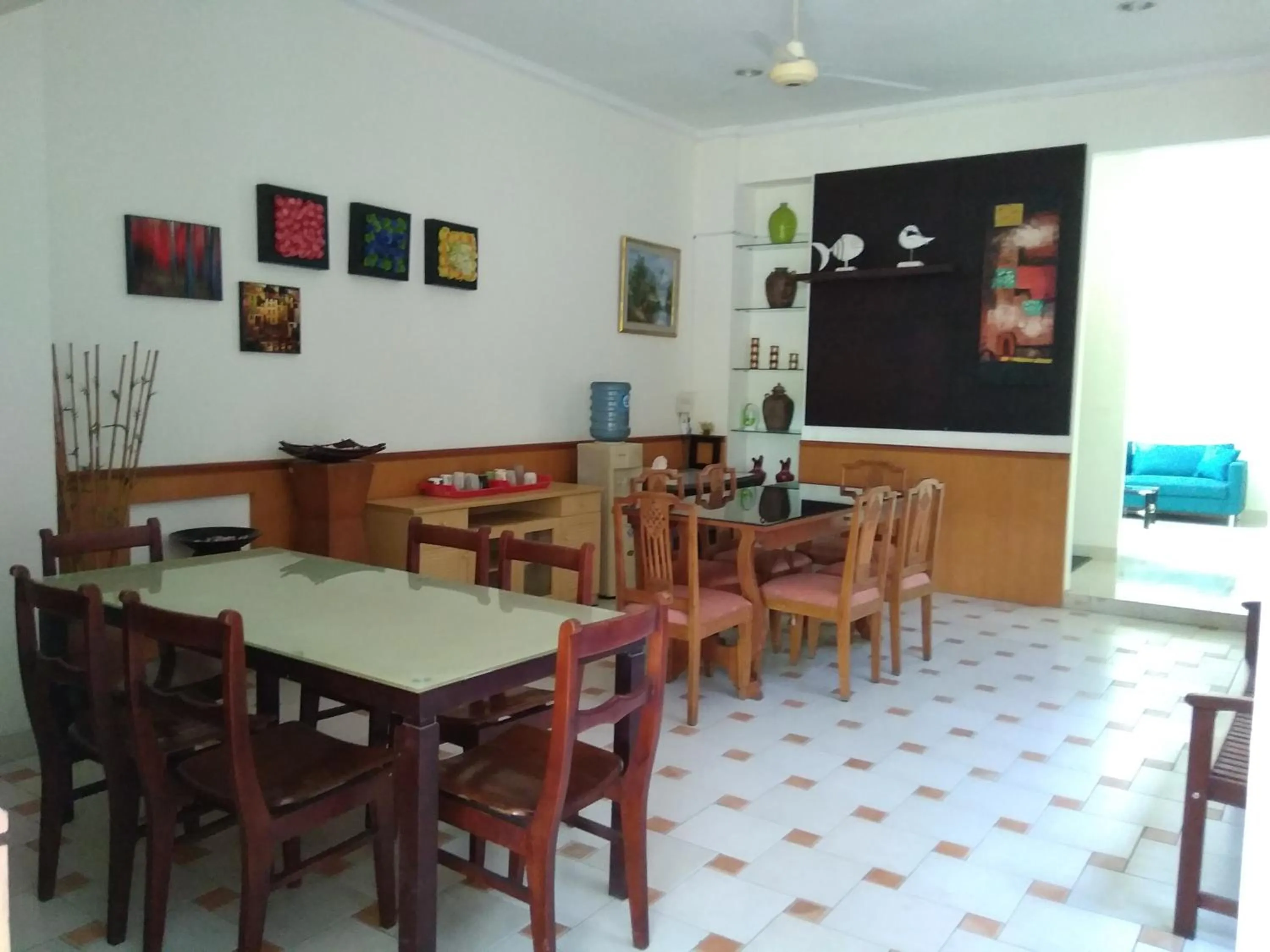 Restaurant/places to eat in GK Gallery Rumah Sewa