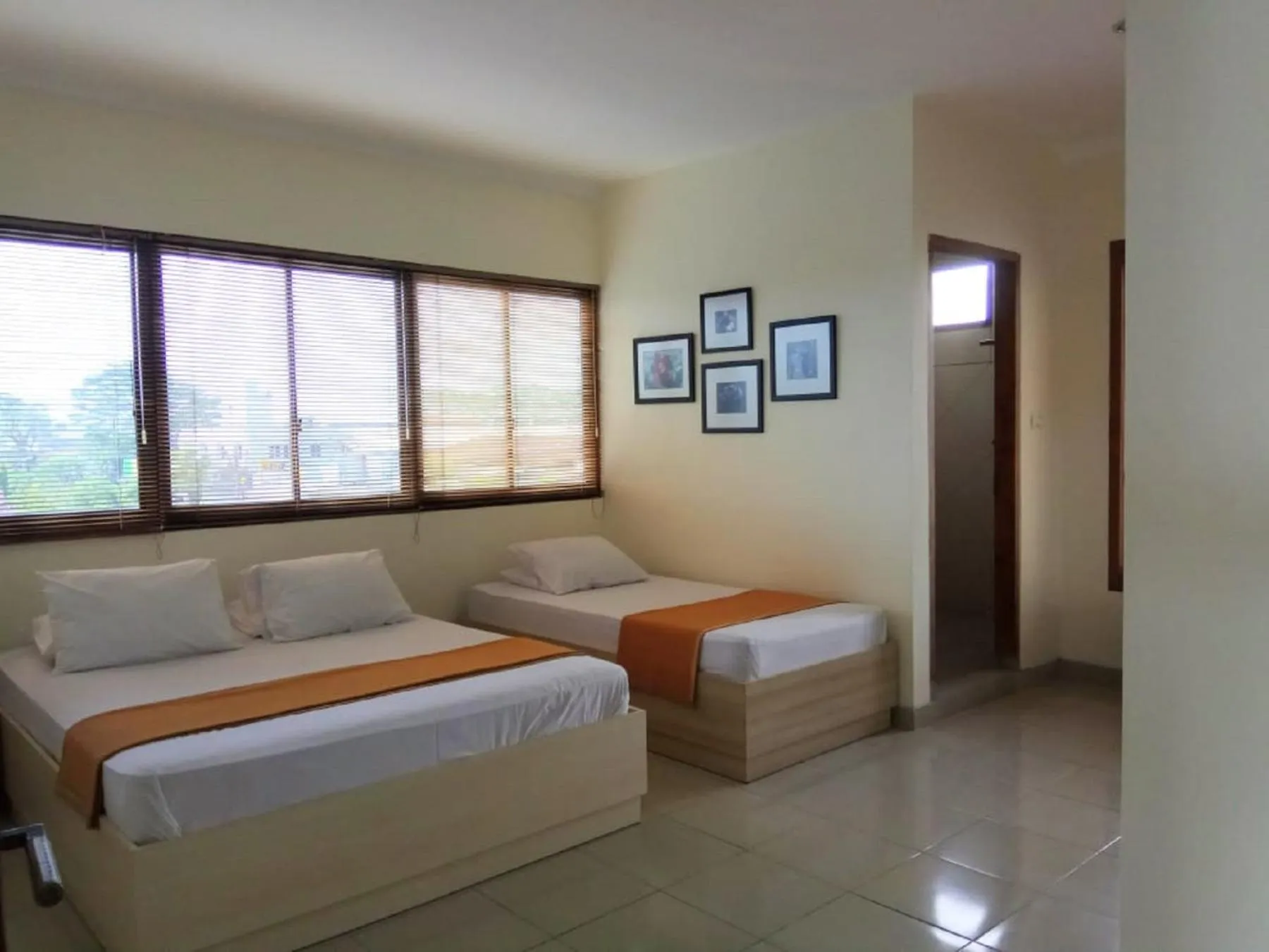 Bed in GK Gallery Rumah Sewa