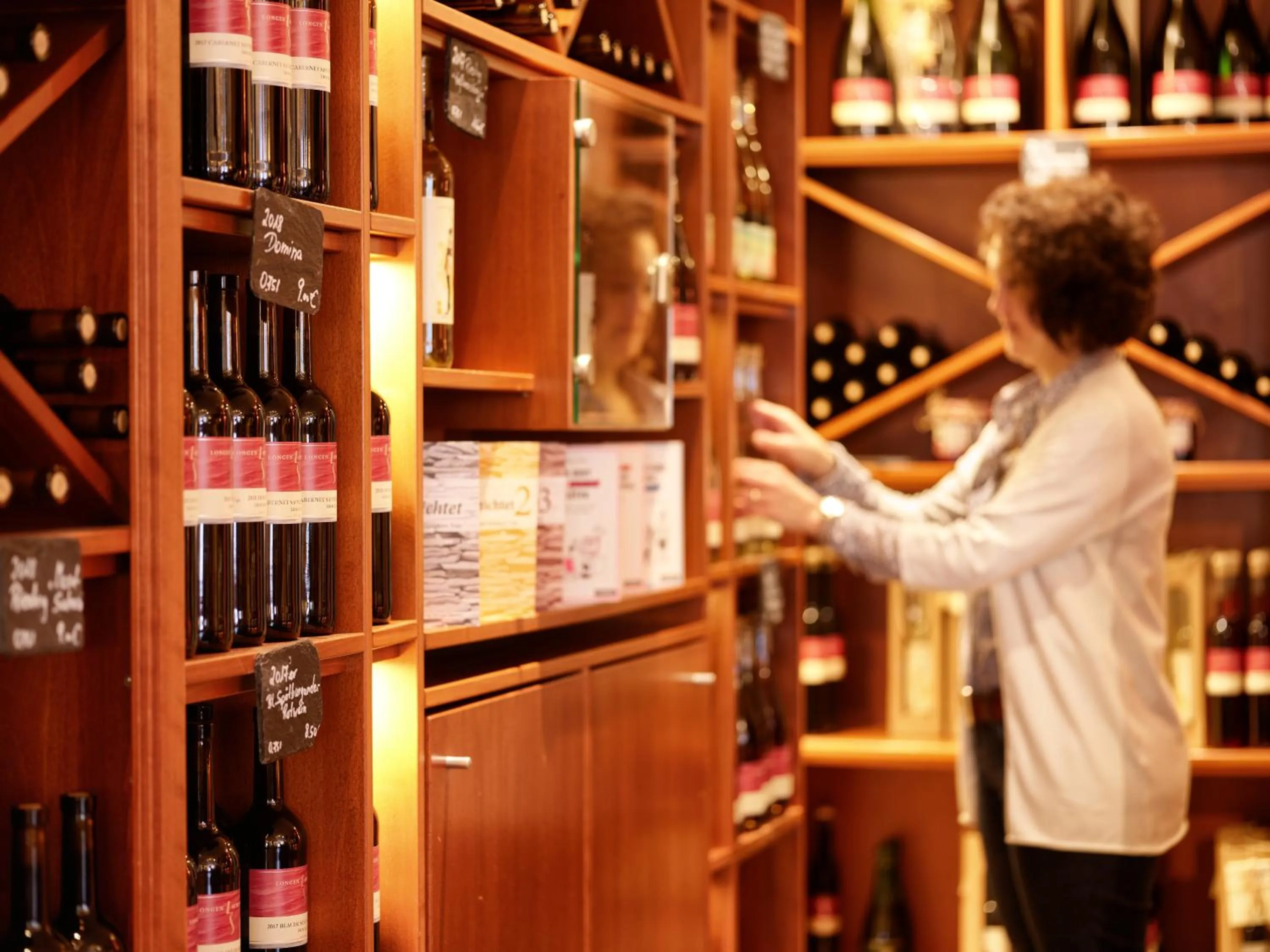 Restaurant/places to eat in WeinKulturgut Longen-Schlöder