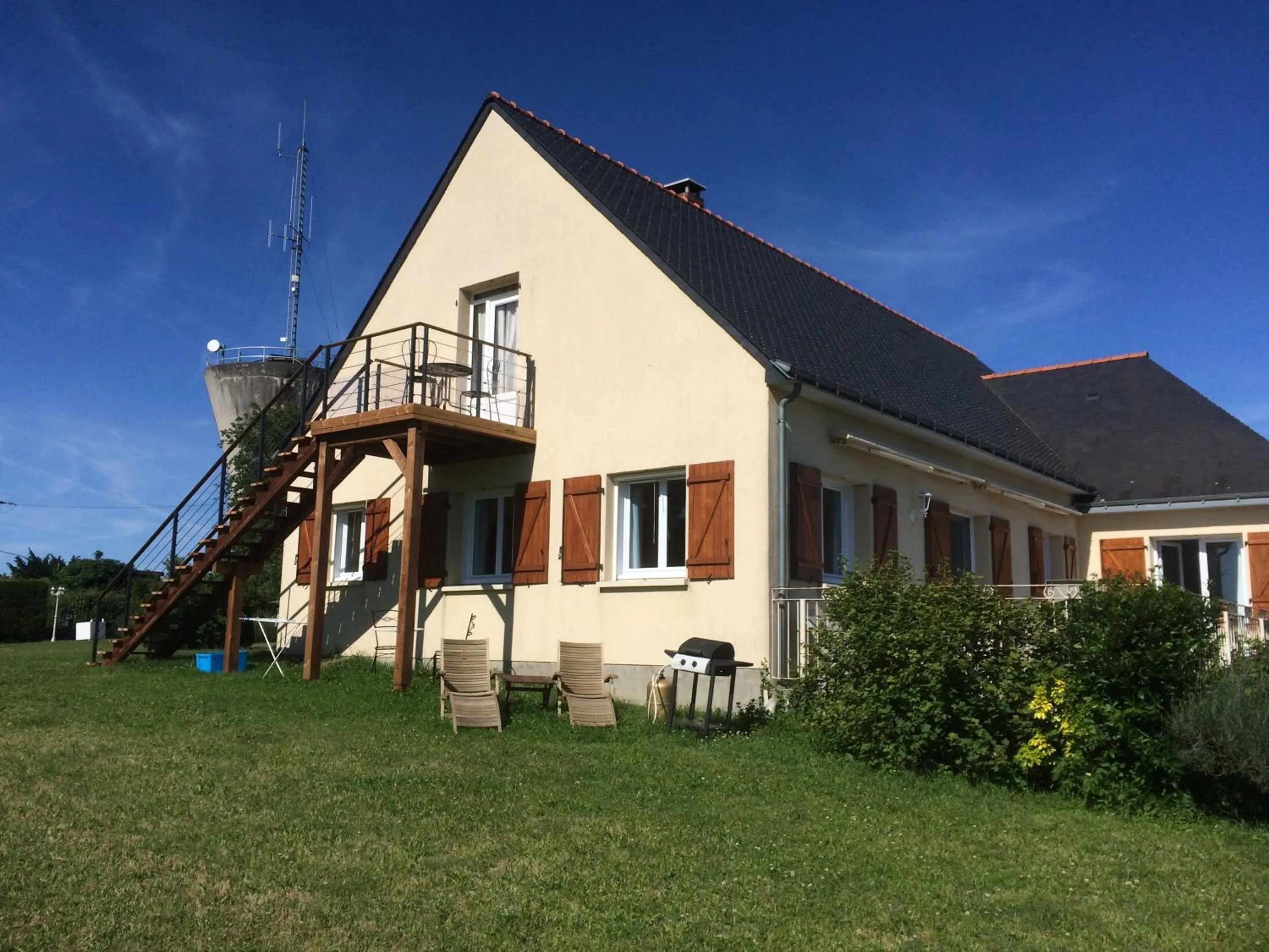 Property building in Les petits chenes