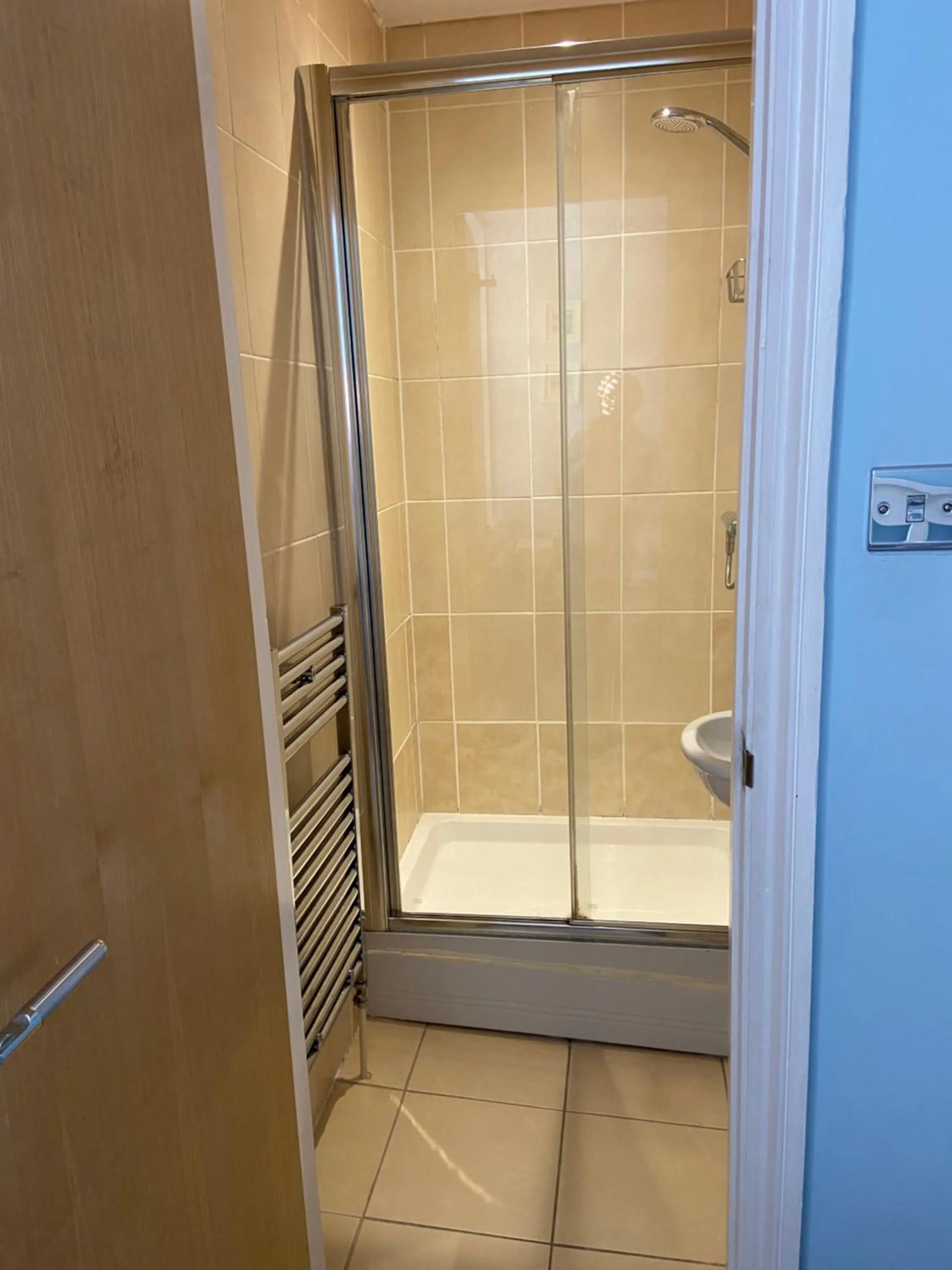Shower in Harbour Retreat Trinity Mews