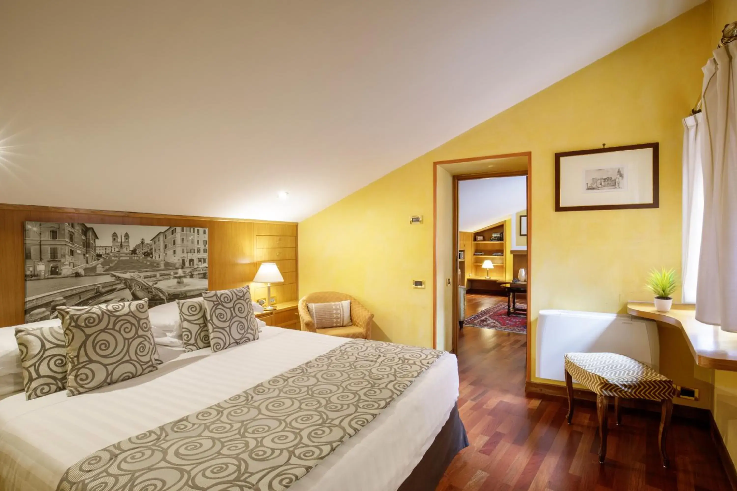 Bedroom, Bed in Hotel Della Torre Argentina Bedroom, Bed in Hotel Della Torre Argentina