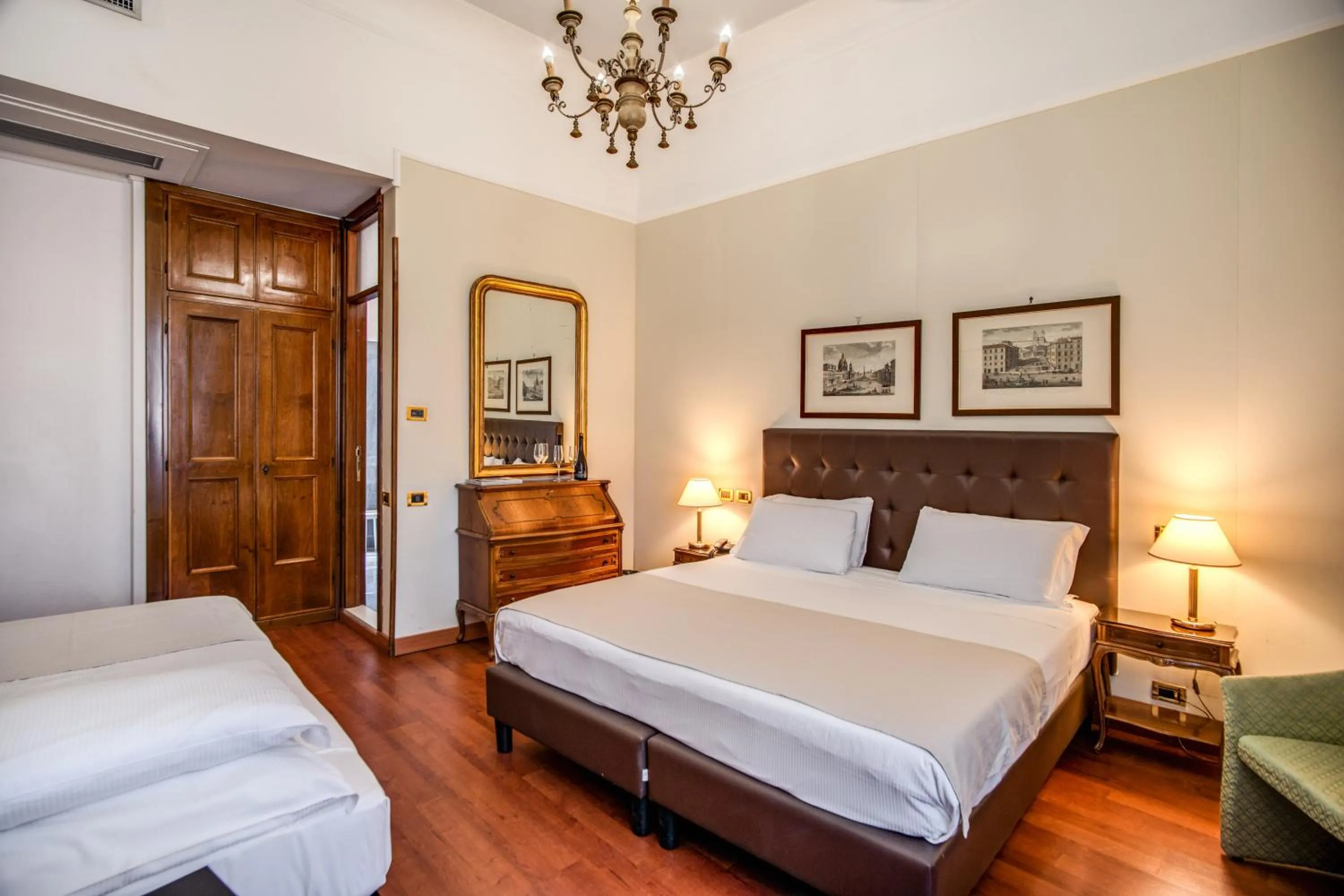 Bed in Hotel Della Torre Argentina