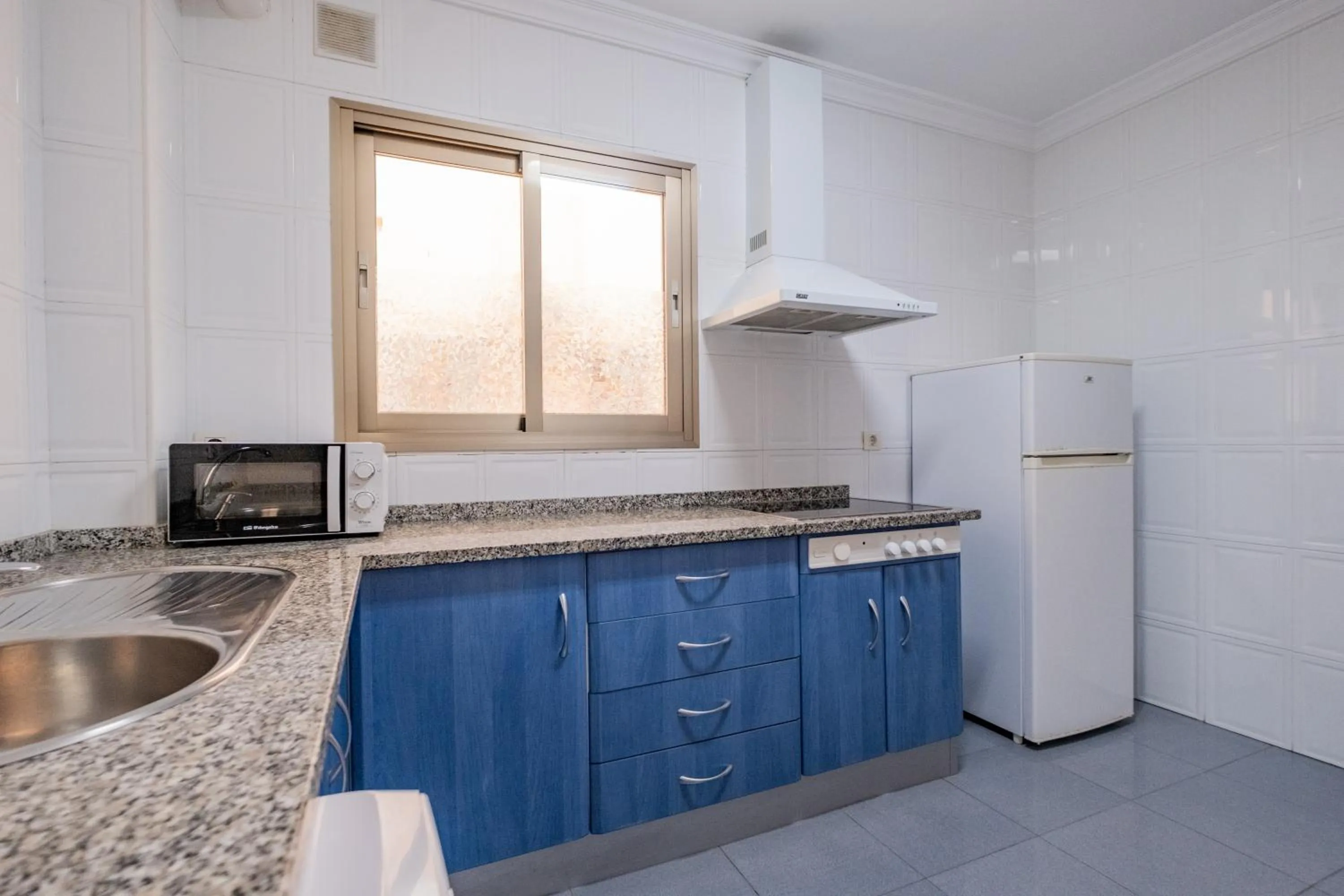 kitchen in Apartamentos Proamar