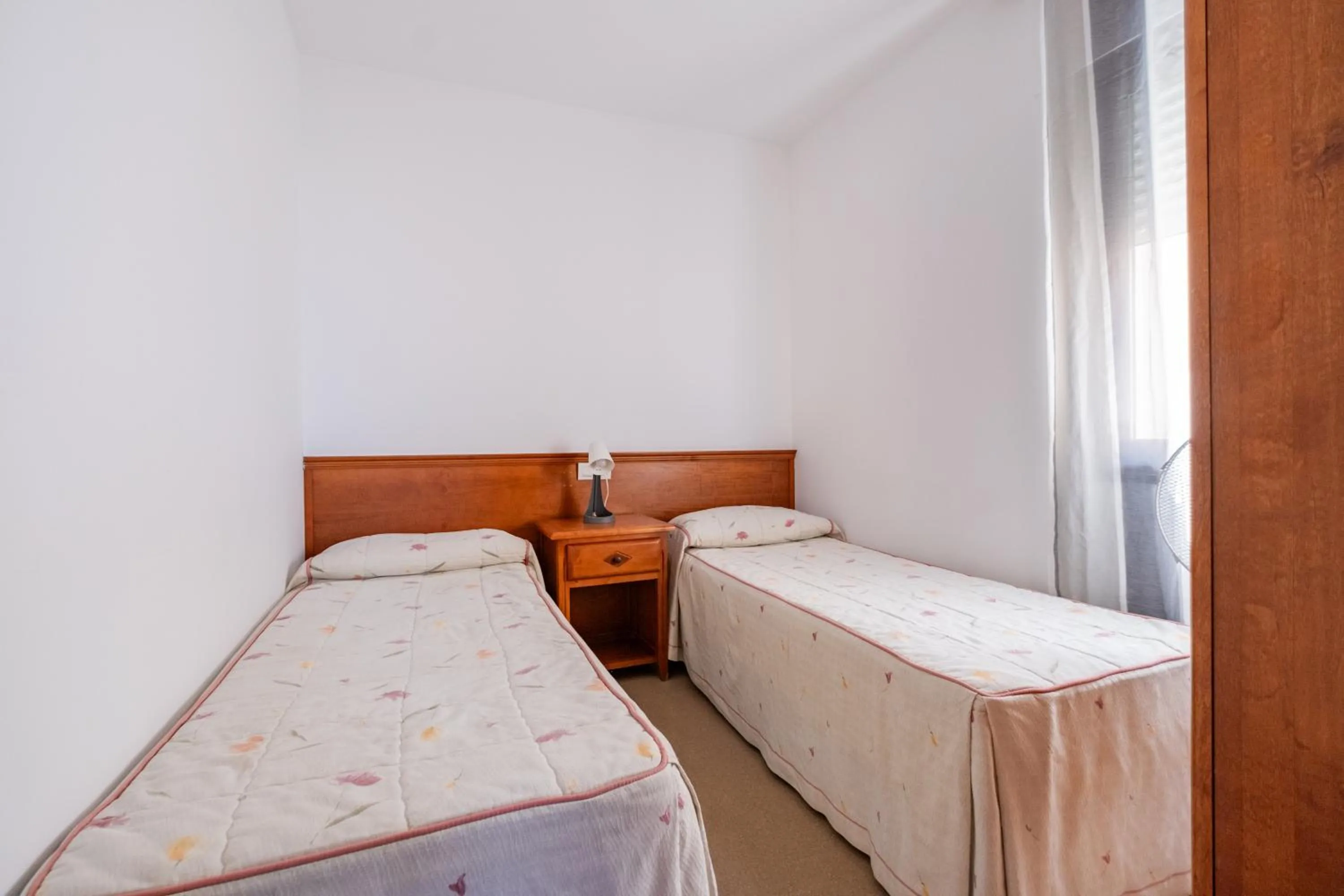 Bedroom, Bed in Apartamentos Proamar