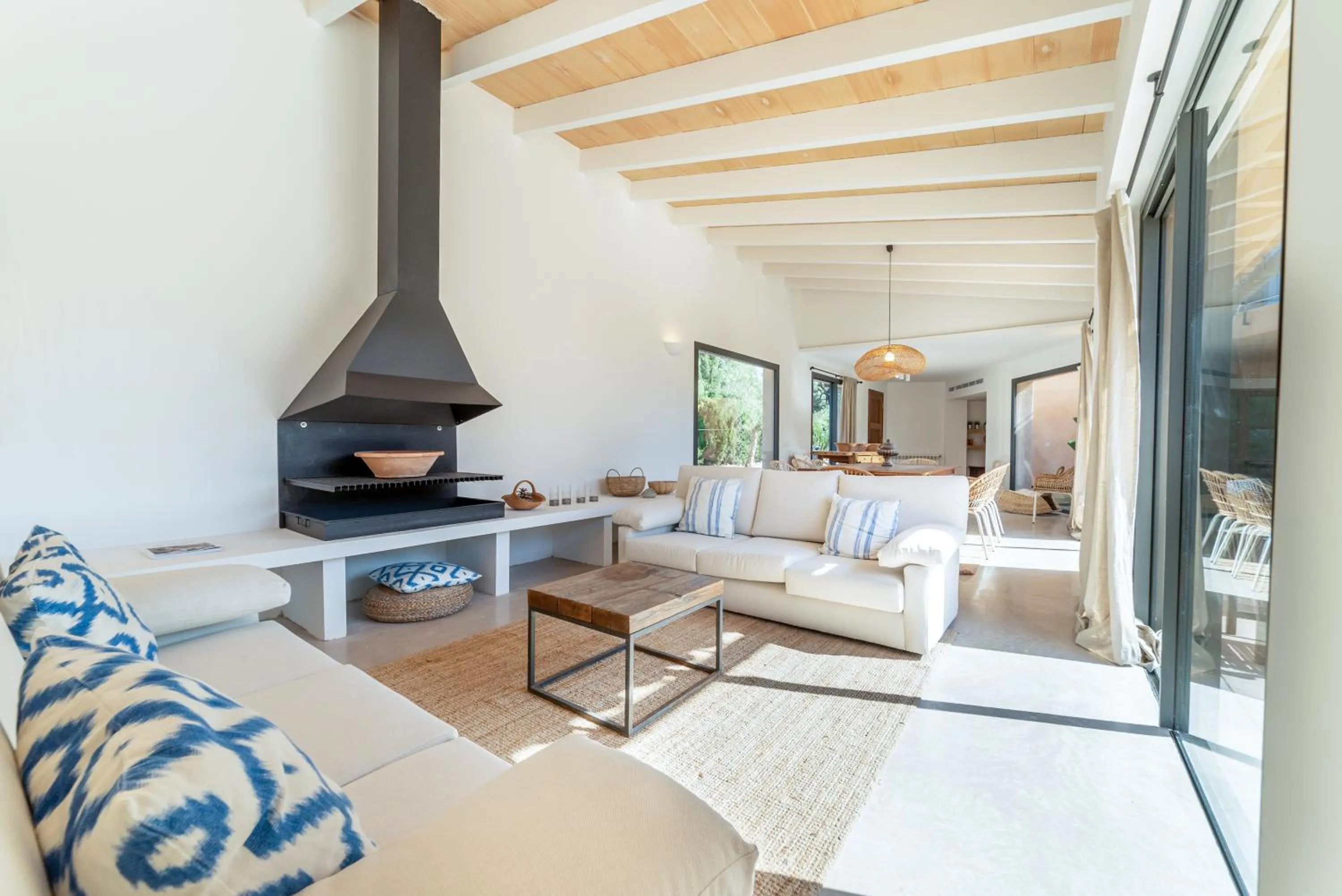 Villa Es Trenc - Can Riera by PriorityVillas
