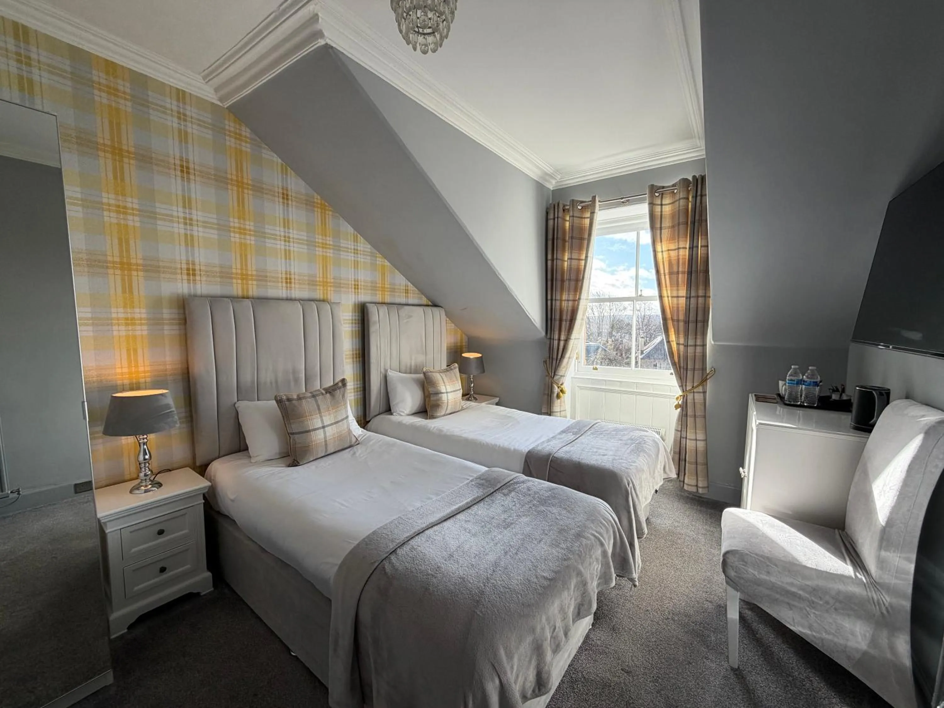 Bed in Grangeview Guest House