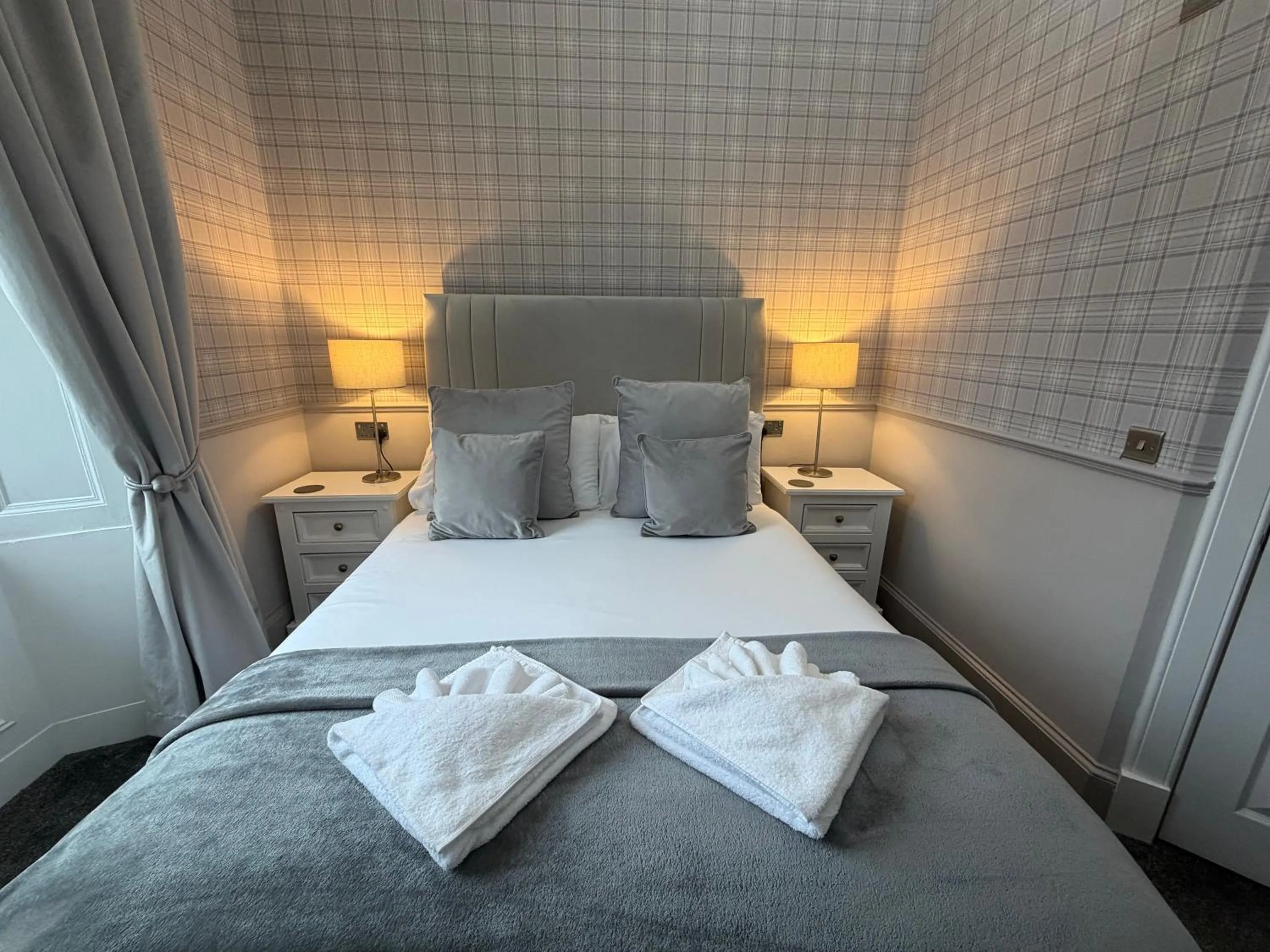 Bed in Grangeview Guest House