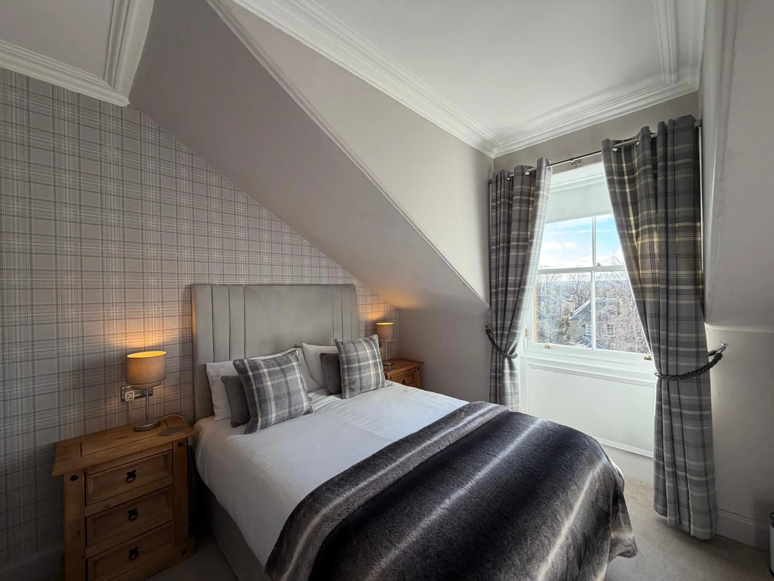 Bed in Grangeview Guest House
