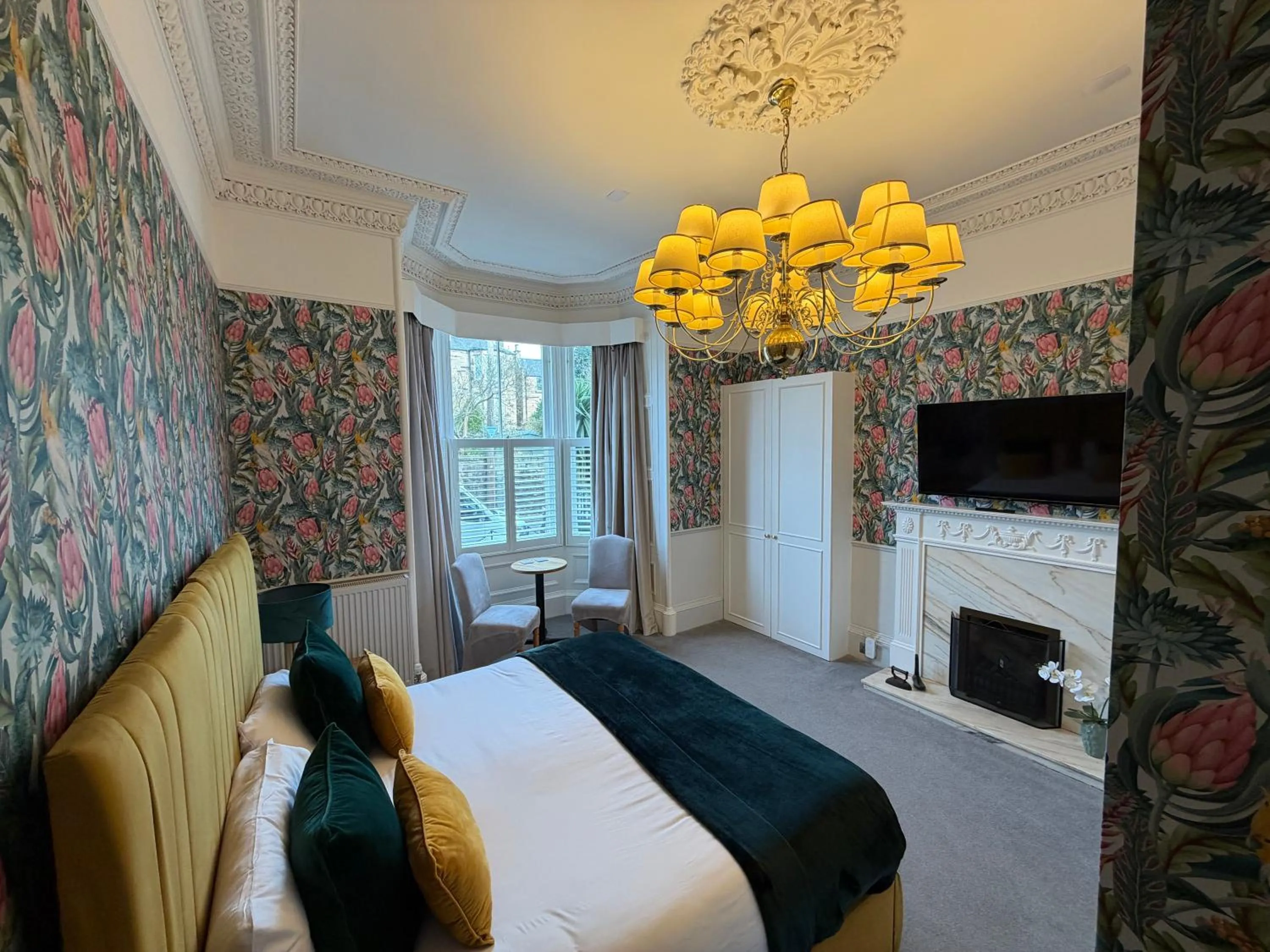 Bed in Grangeview Guest House