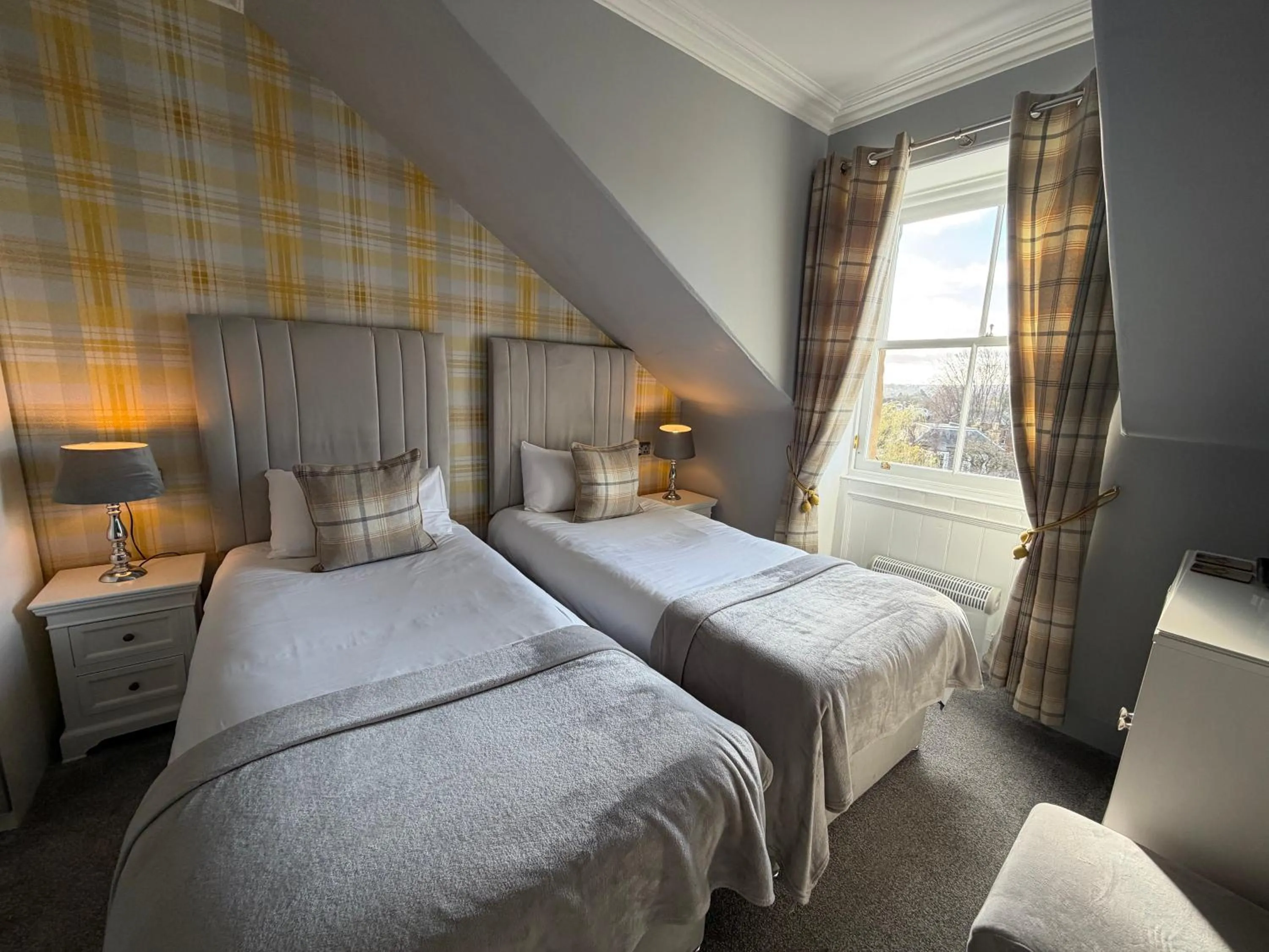 Bed in Grangeview Guest House