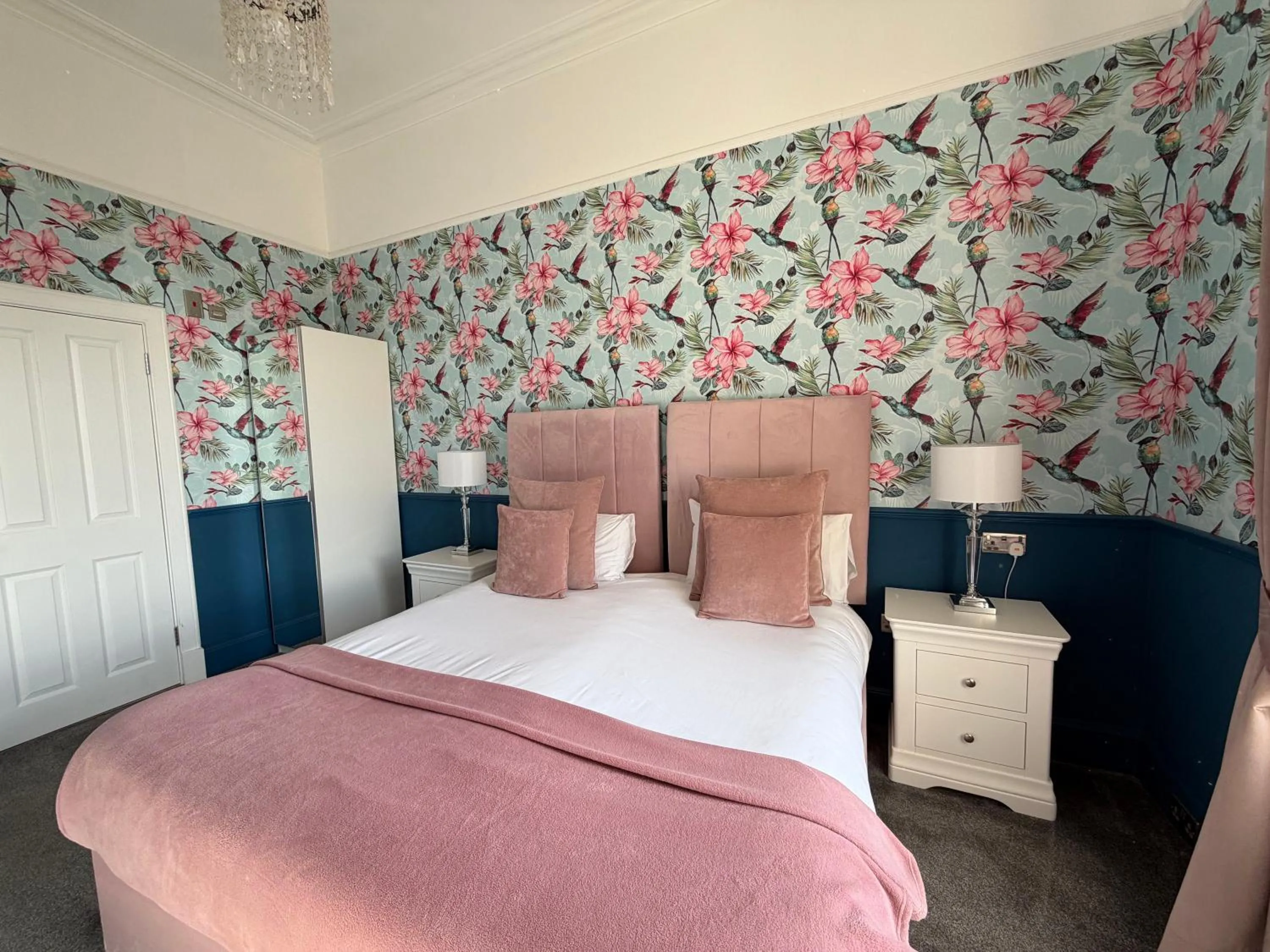 Bed in Grangeview Guest House