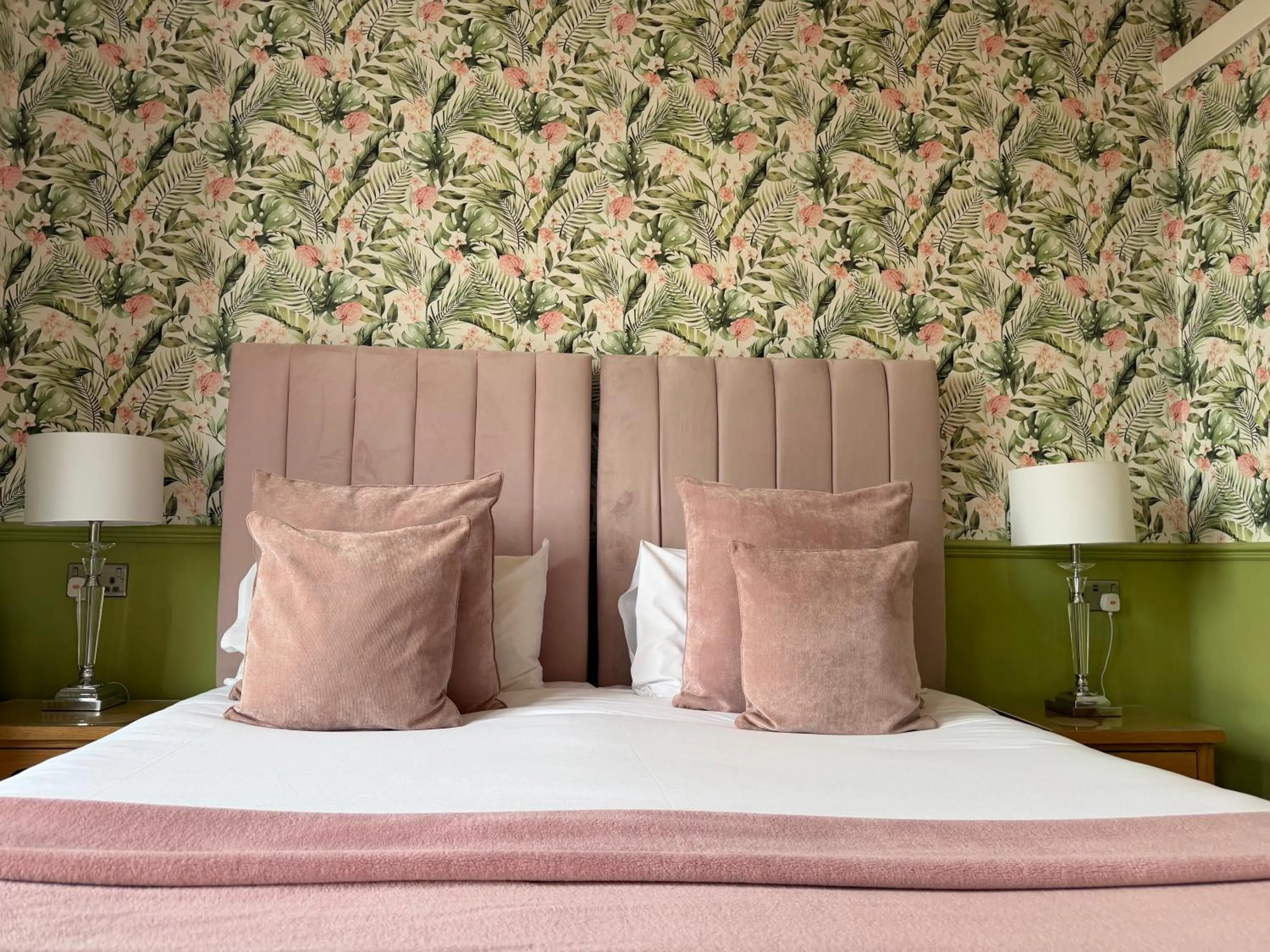 Bed in Grangeview Guest House