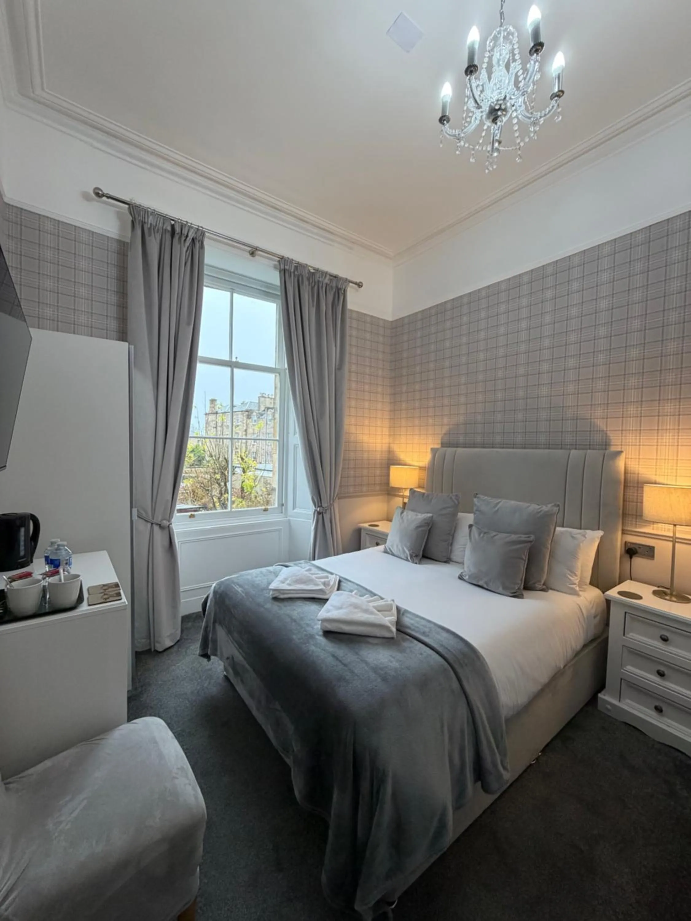Bed in Grangeview Guest House