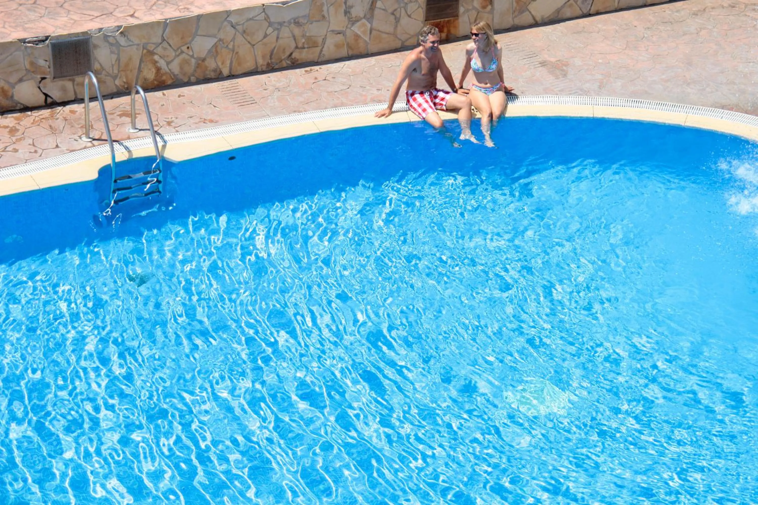 Swimming pool in Ibersol Torremolinos Beach