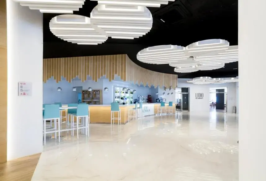 Lounge or bar in Ibersol Torremolinos Beach Lounge or bar in Ibersol Torremolinos Beach