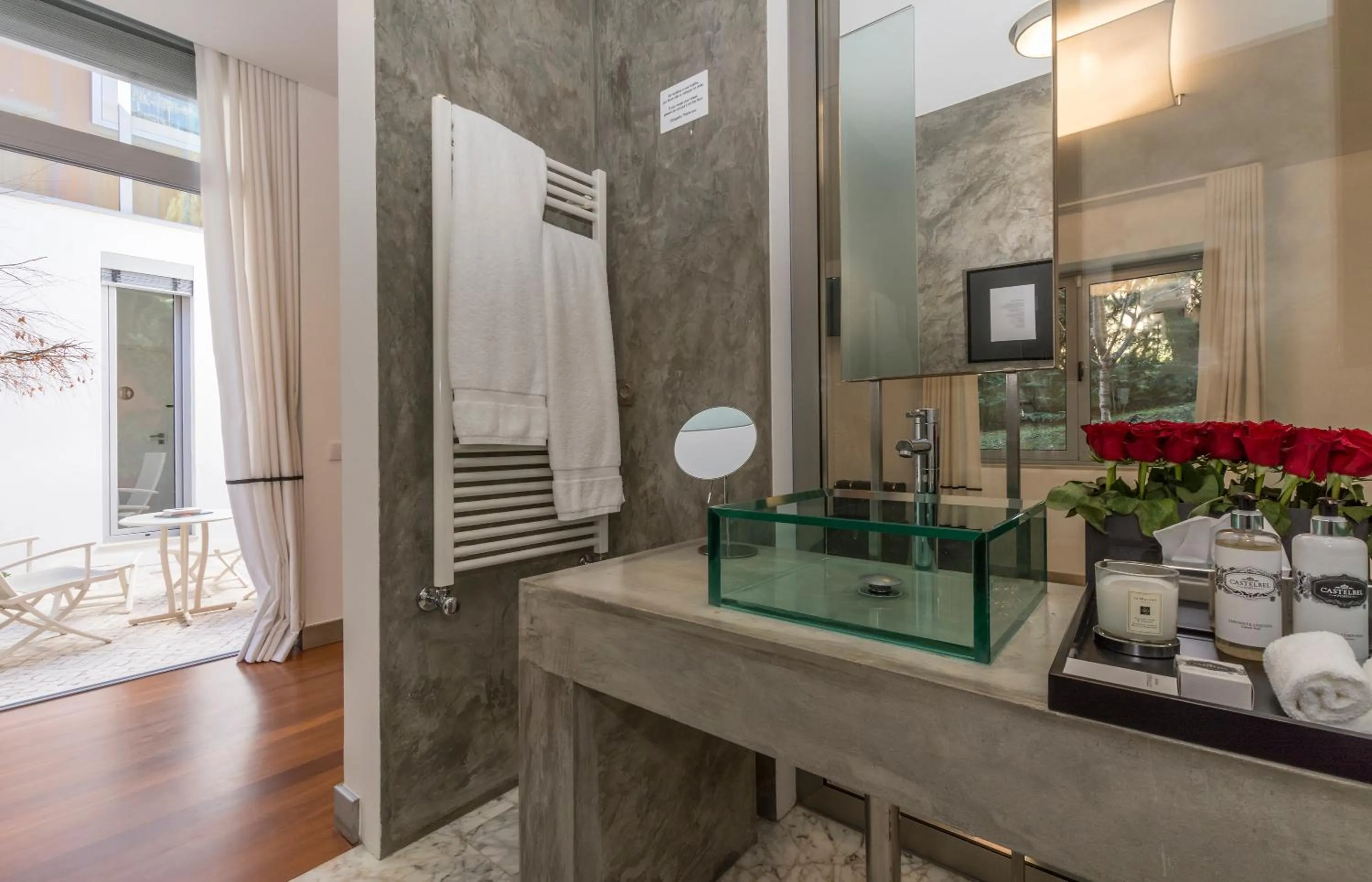 Bathroom in Cascais Casa Laranja Guesthouse