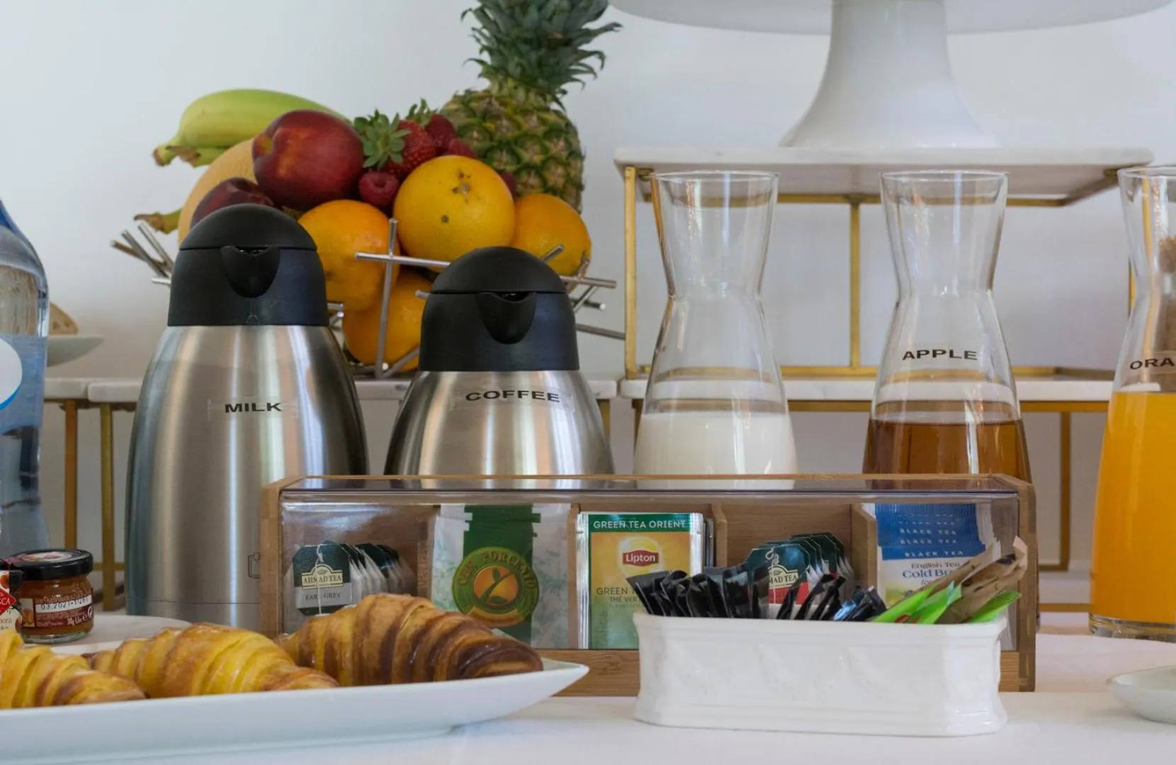 Buffet breakfast in Cascais Casa Laranja Guesthouse