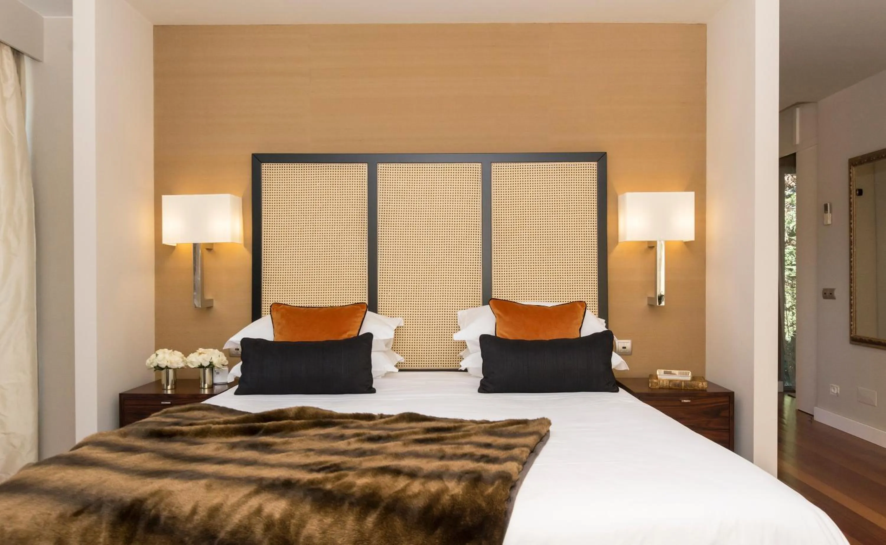 Bed in Cascais Casa Laranja Guesthouse