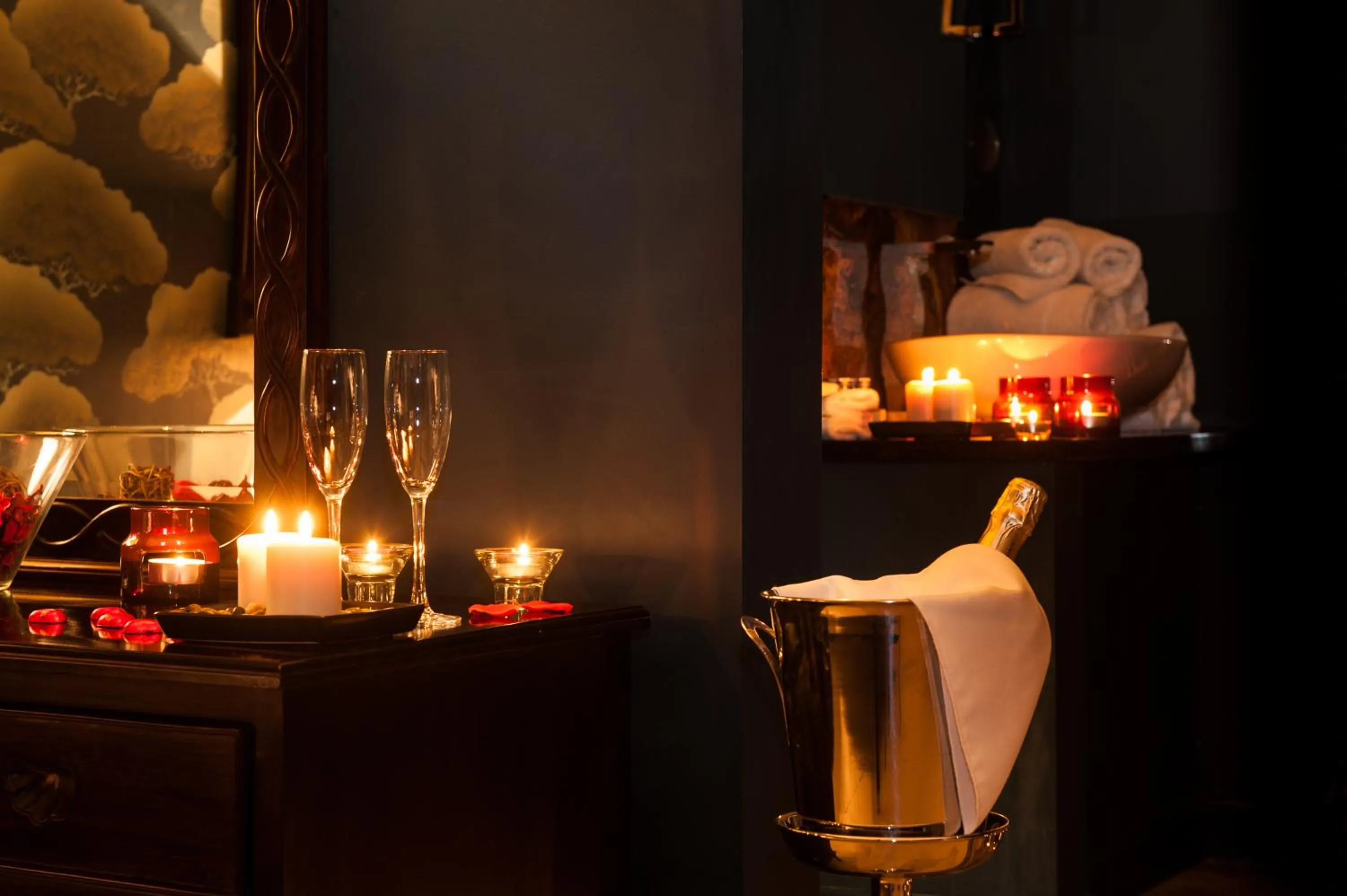 Food and drinks in No11 Boutique Hotel & Brasserie