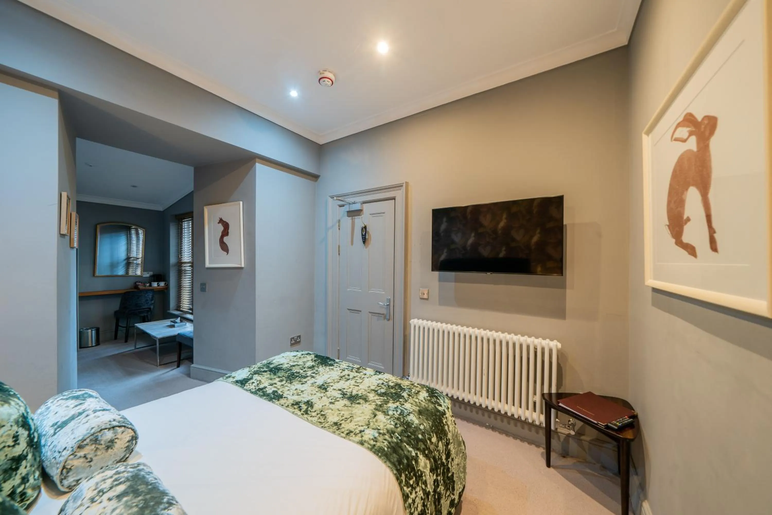 Bedroom, Bed in No11 Boutique Hotel & Brasserie