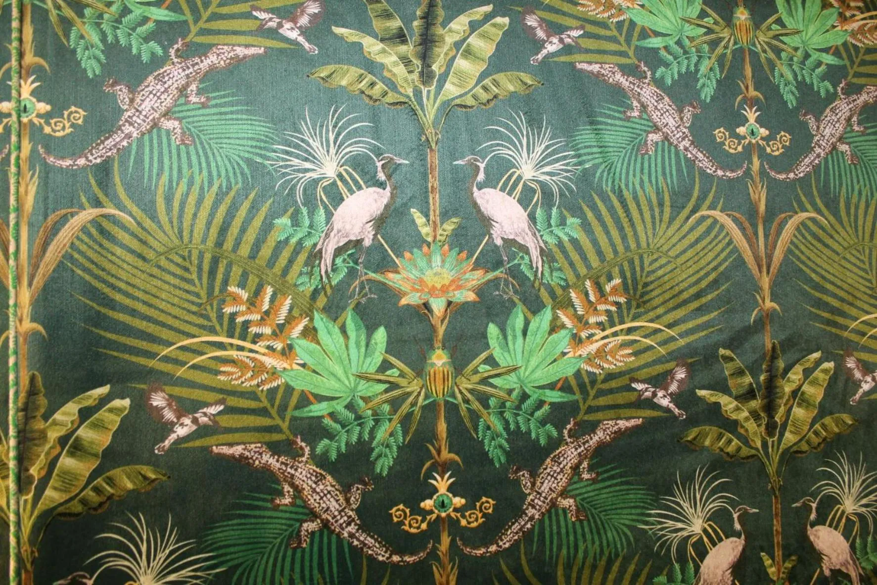 Bed in No11 Boutique Hotel & Brasserie