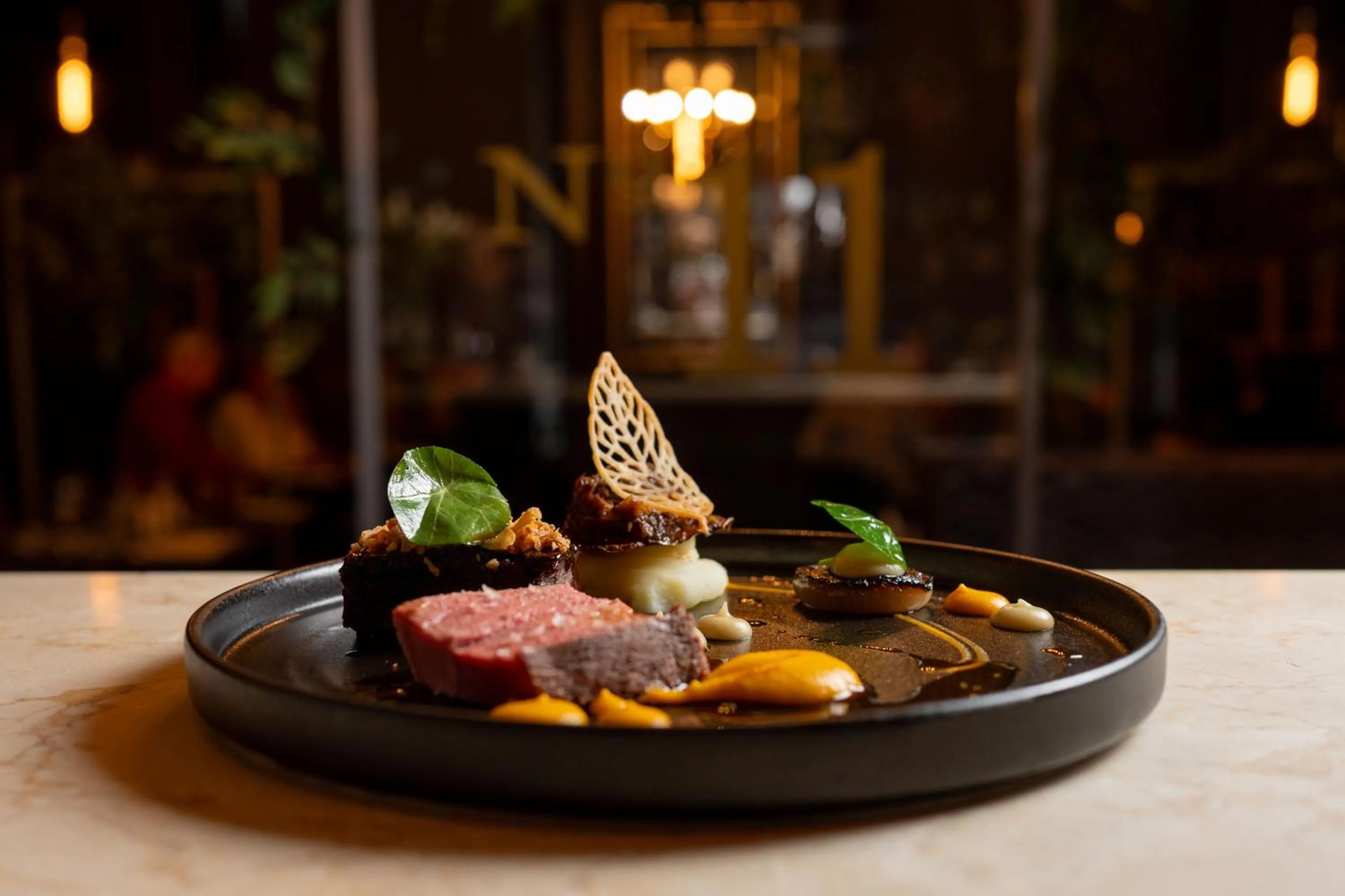 Restaurant/places to eat in No11 Boutique Hotel & Brasserie