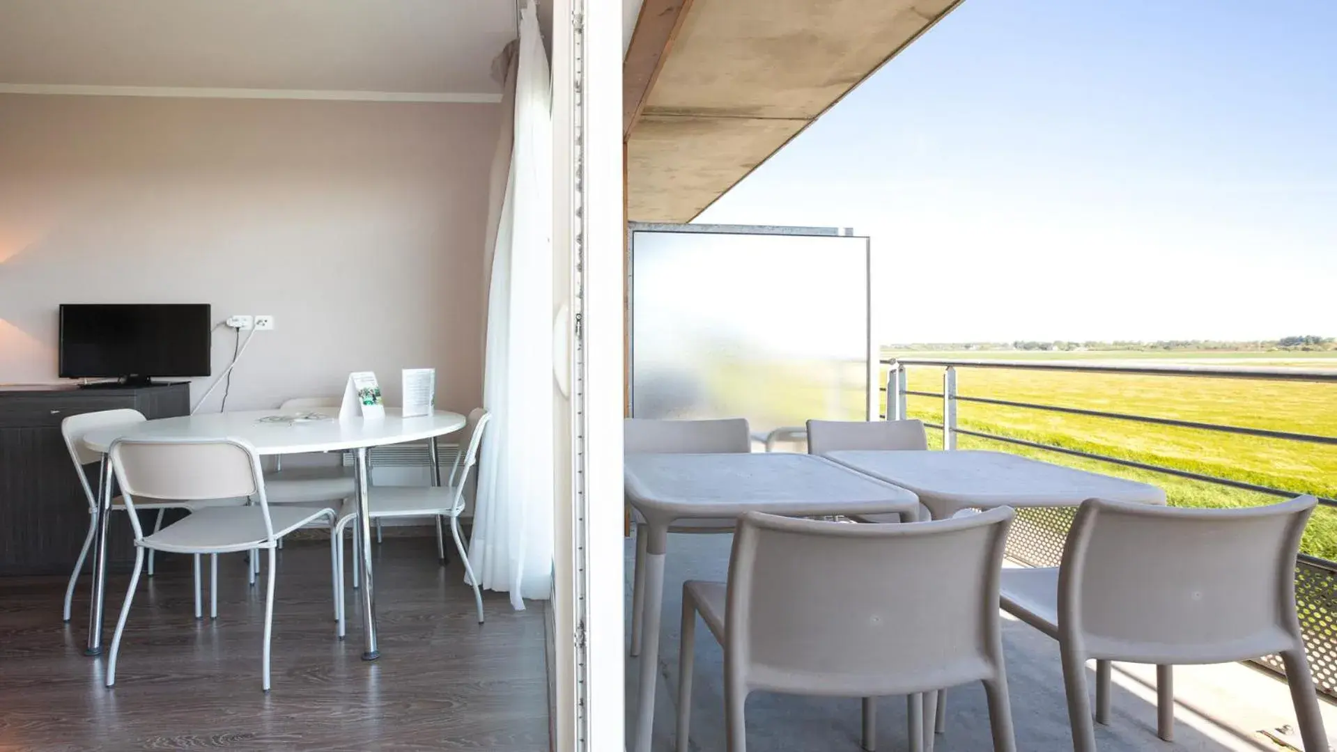 One-Bedroom Apartment - Disability Access in Vacancéole - Le Domaine du Mont - Mont St Michel One-Bedroom Apartment - Disability Access in Vacancéole - Le Domaine du Mont - Mont St Michel