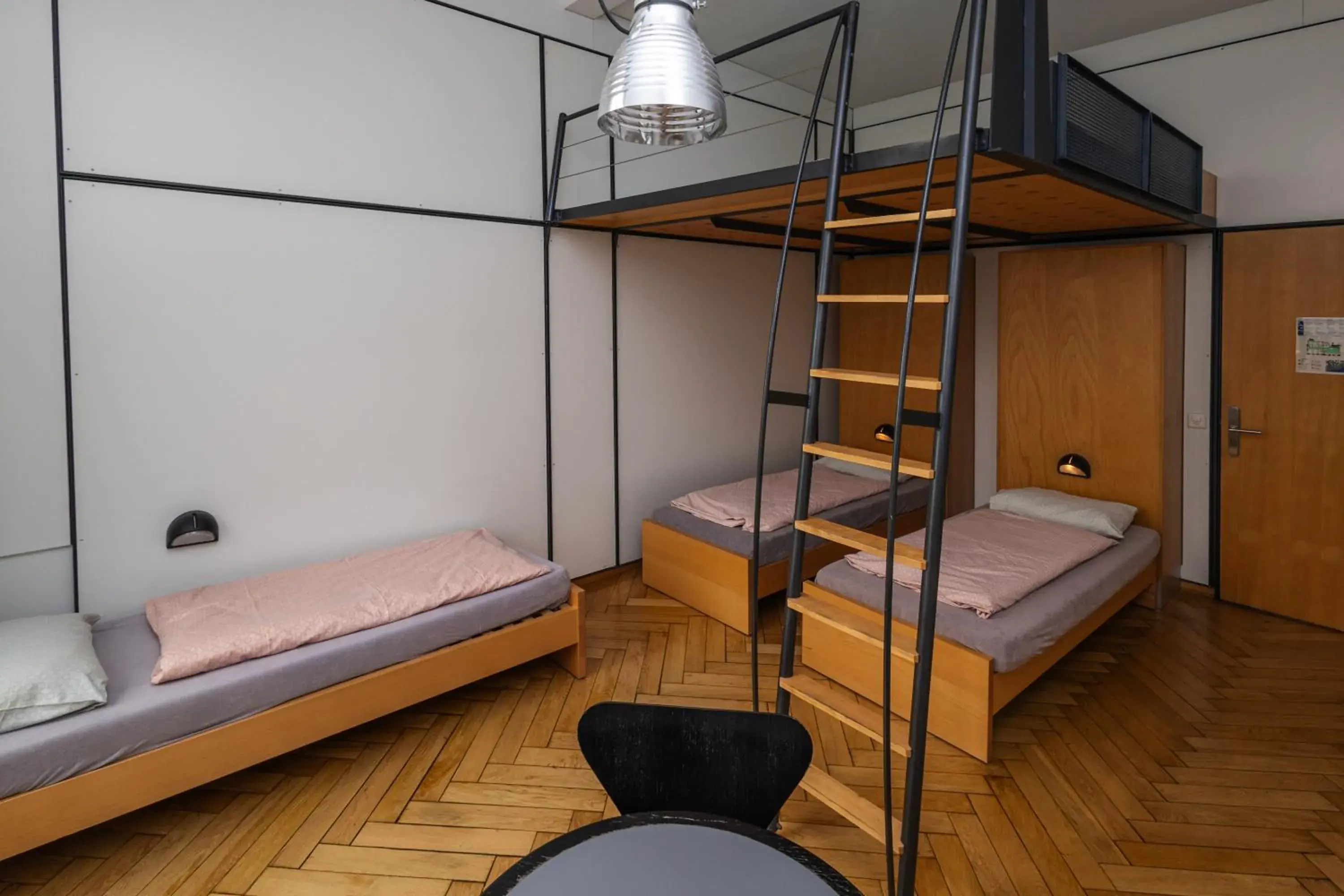 Sextuple Room with Shared Bathroom in Solothurn Youth Hostel Sextuple Room with Shared Bathroom in Solothurn Youth Hostel