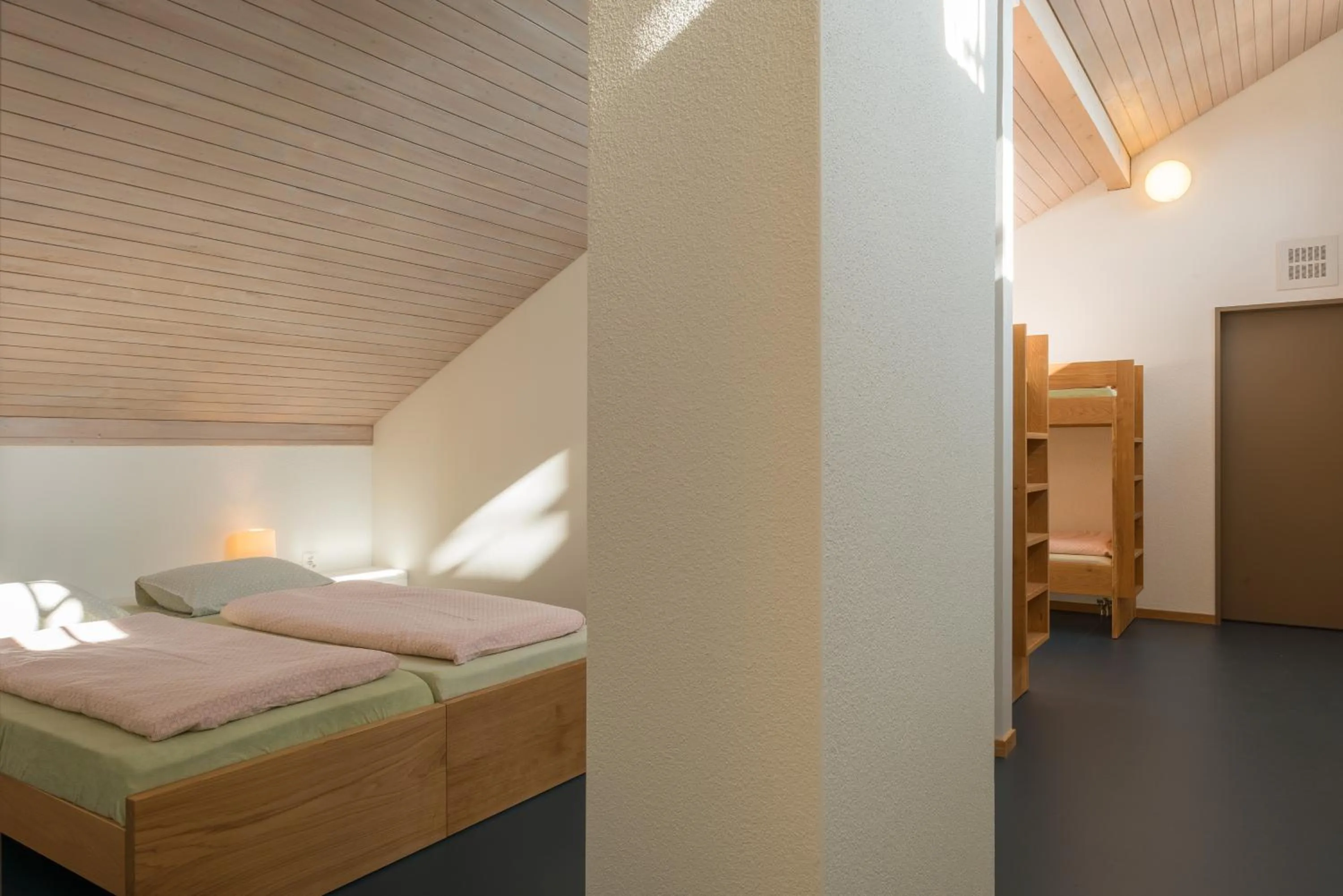Photo of the whole room, Bed in Zug Youth Hostel
