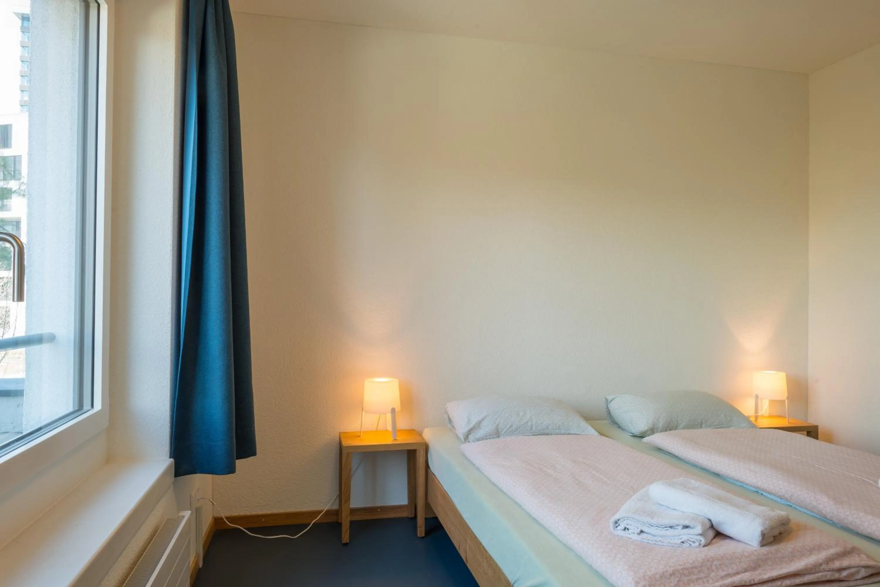 Photo of the whole room, Bed in Zug Youth Hostel