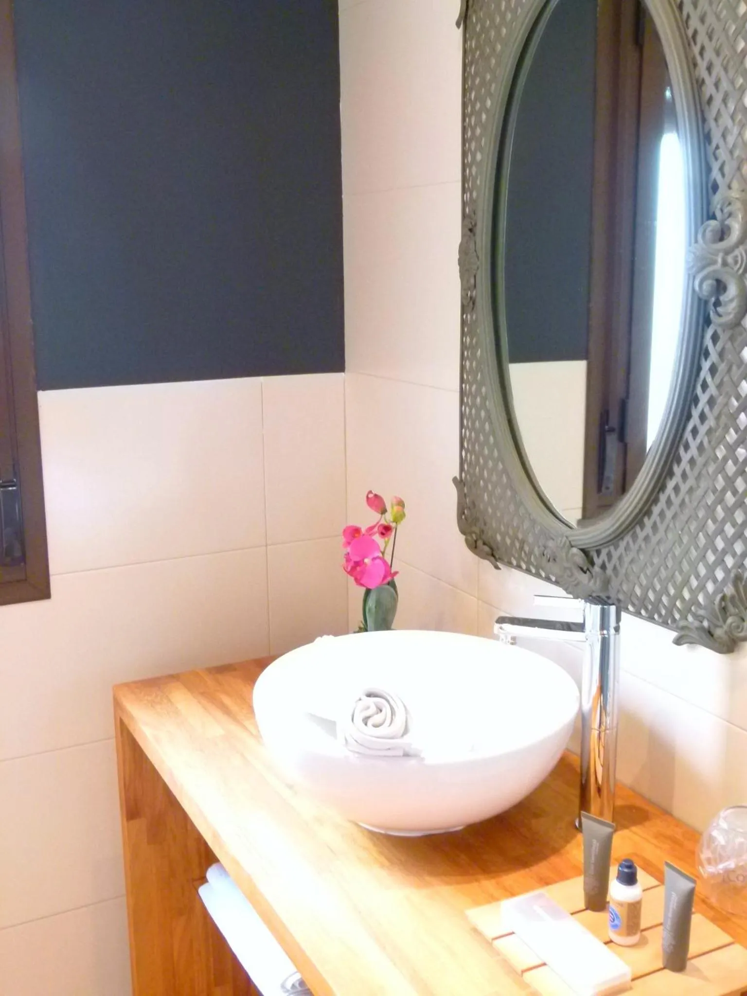 Bathroom in Alda Apartamentos Muralla de Toledo