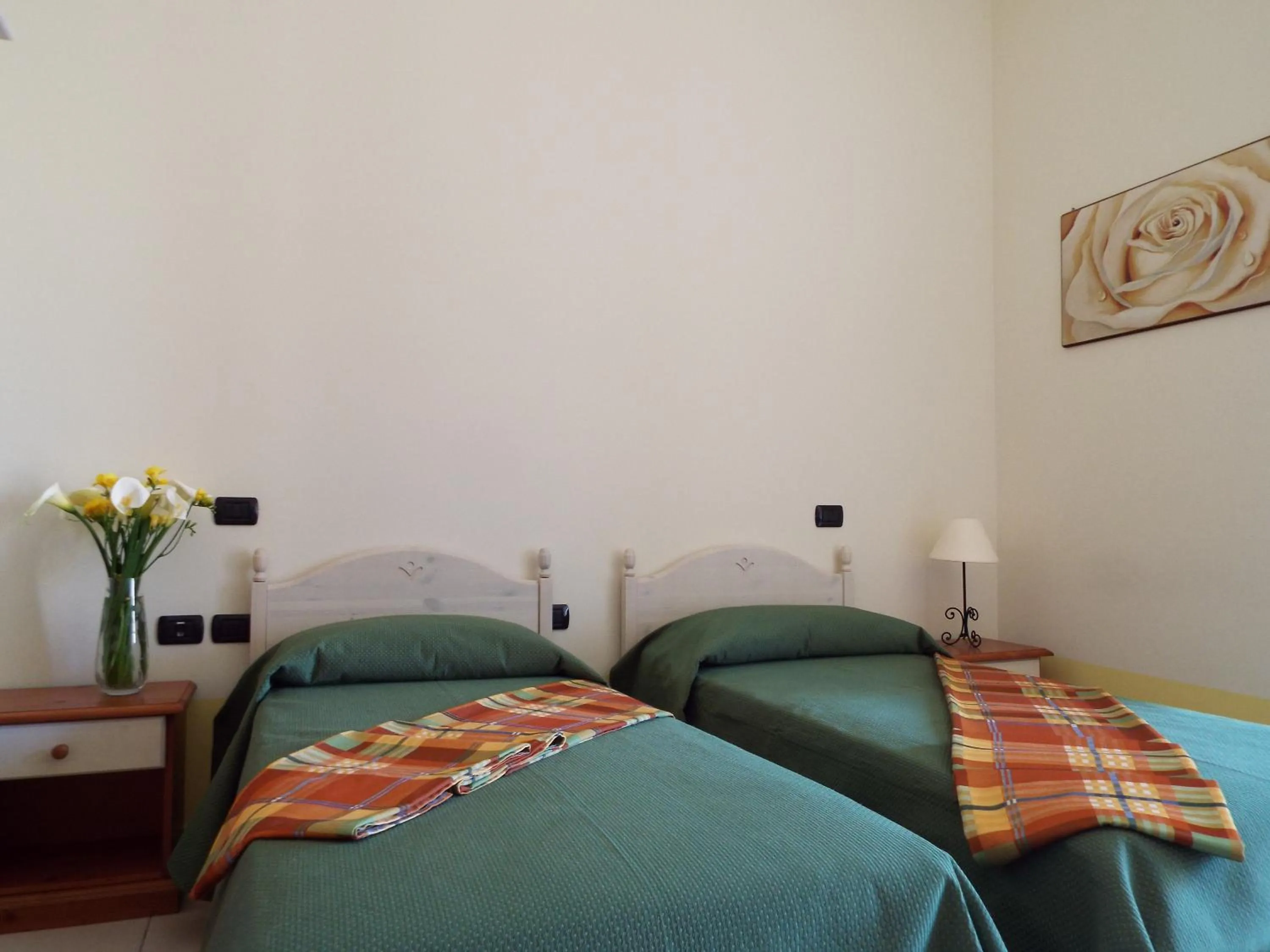 Photo of the whole room, Bed in Delle Rose, Hotel & Horse Riding