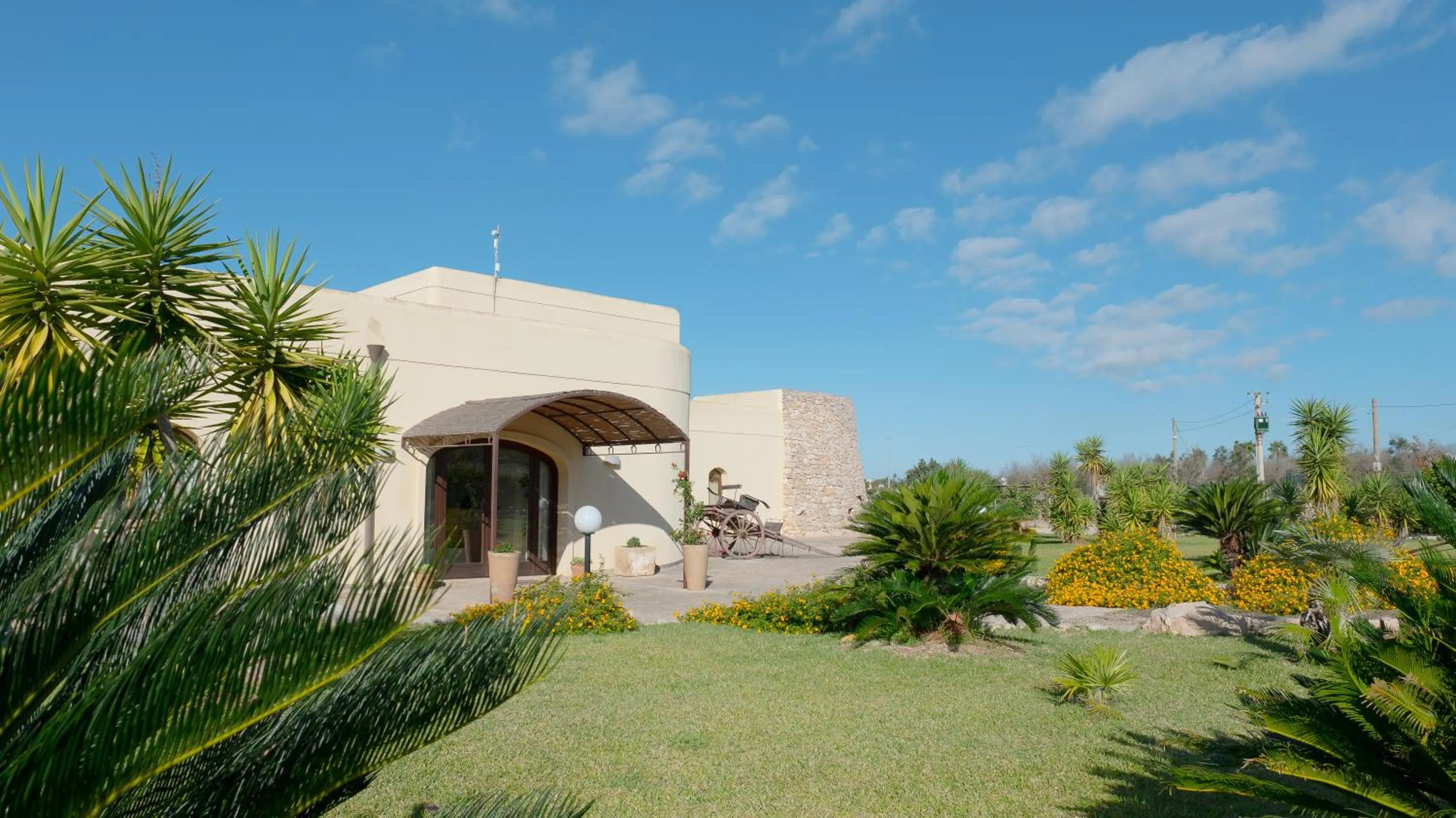 Property building in Delle Rose, Hotel & Horse Riding