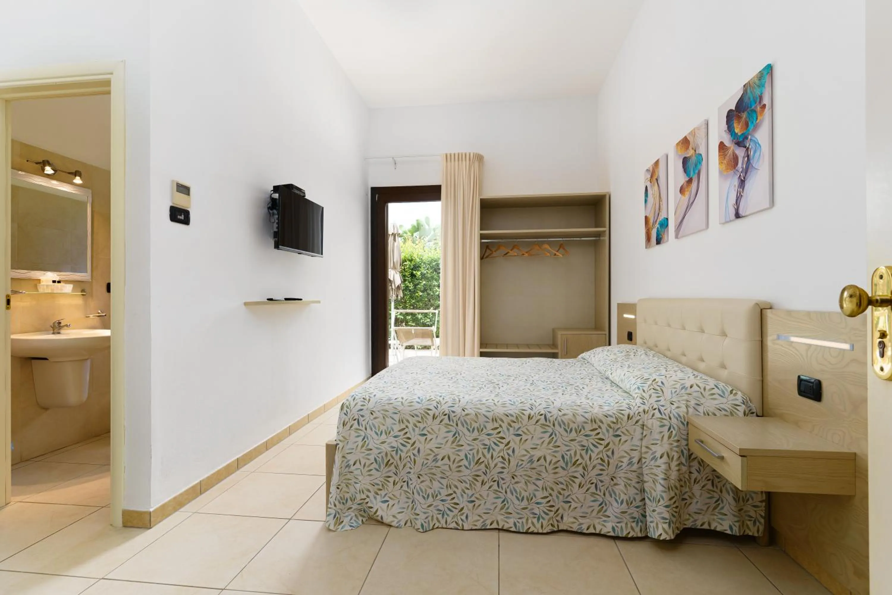 Bedroom, Bed in Delle Rose, Hotel & Horse Riding