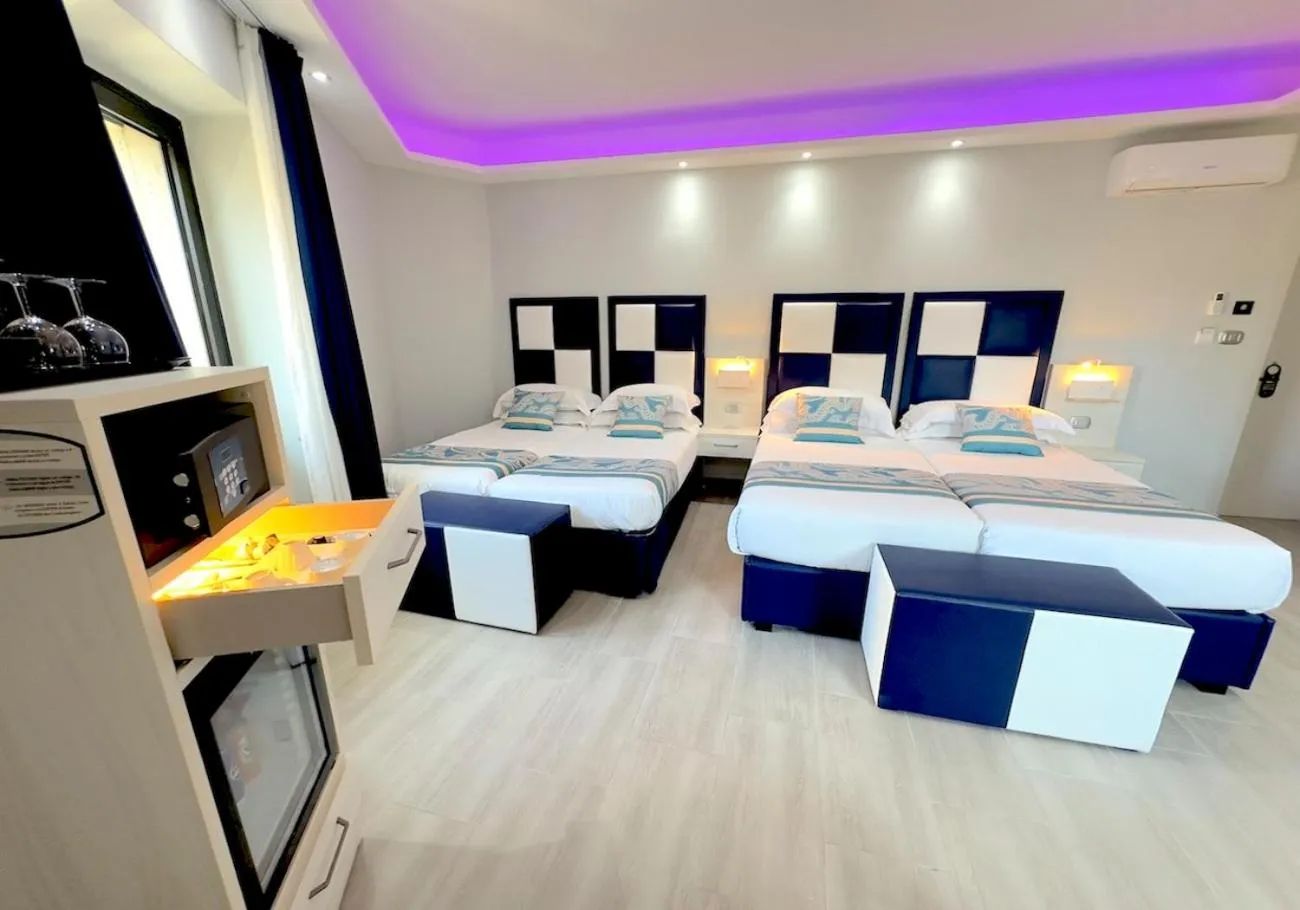 Bed in THE ONE Boutique Hotel & SPA Rome