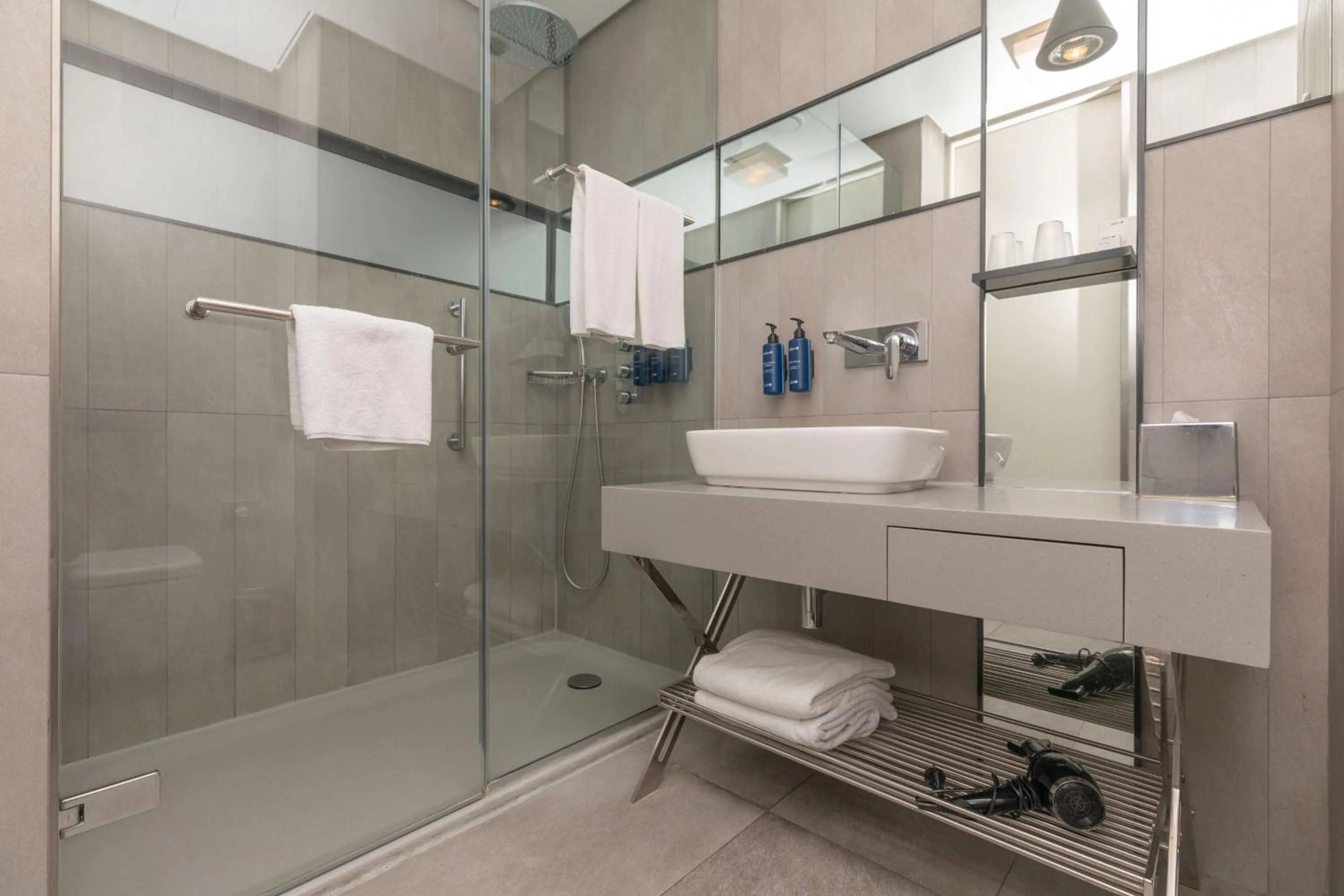 Bathroom in Radisson Blu Hotel Istanbul Asia