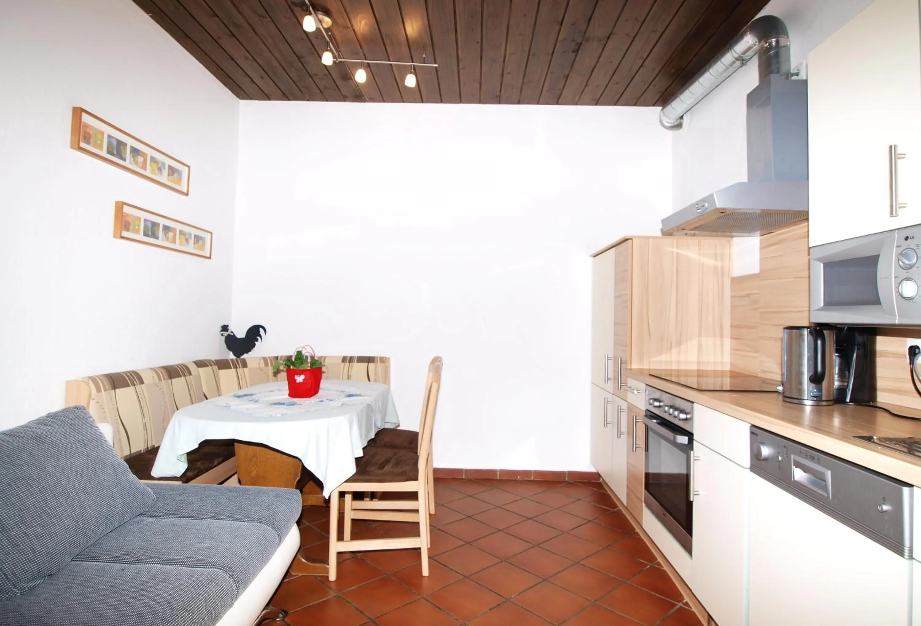 Dining area in Ferienwohnung Mondial