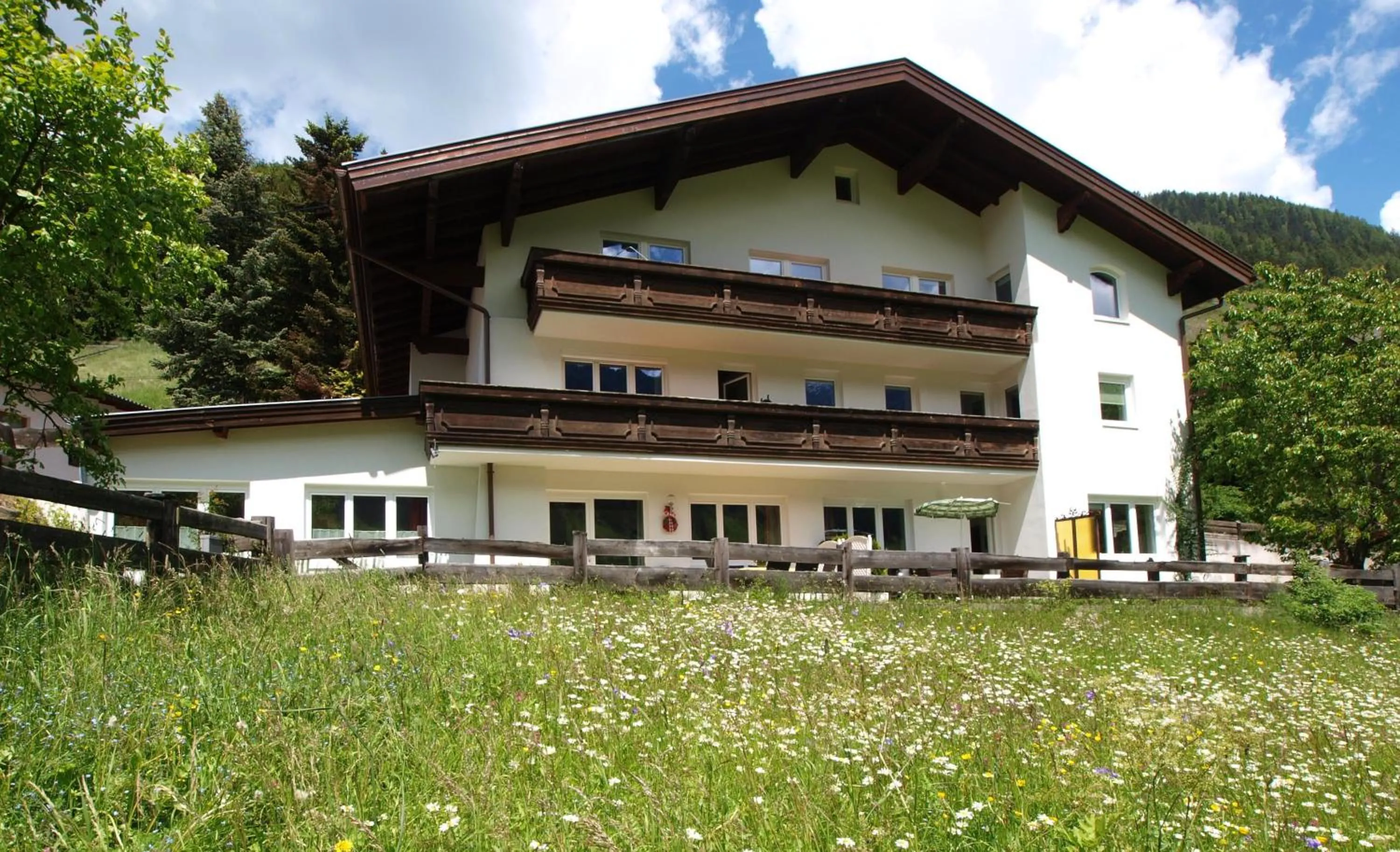 Property building in Ferienwohnung Mondial