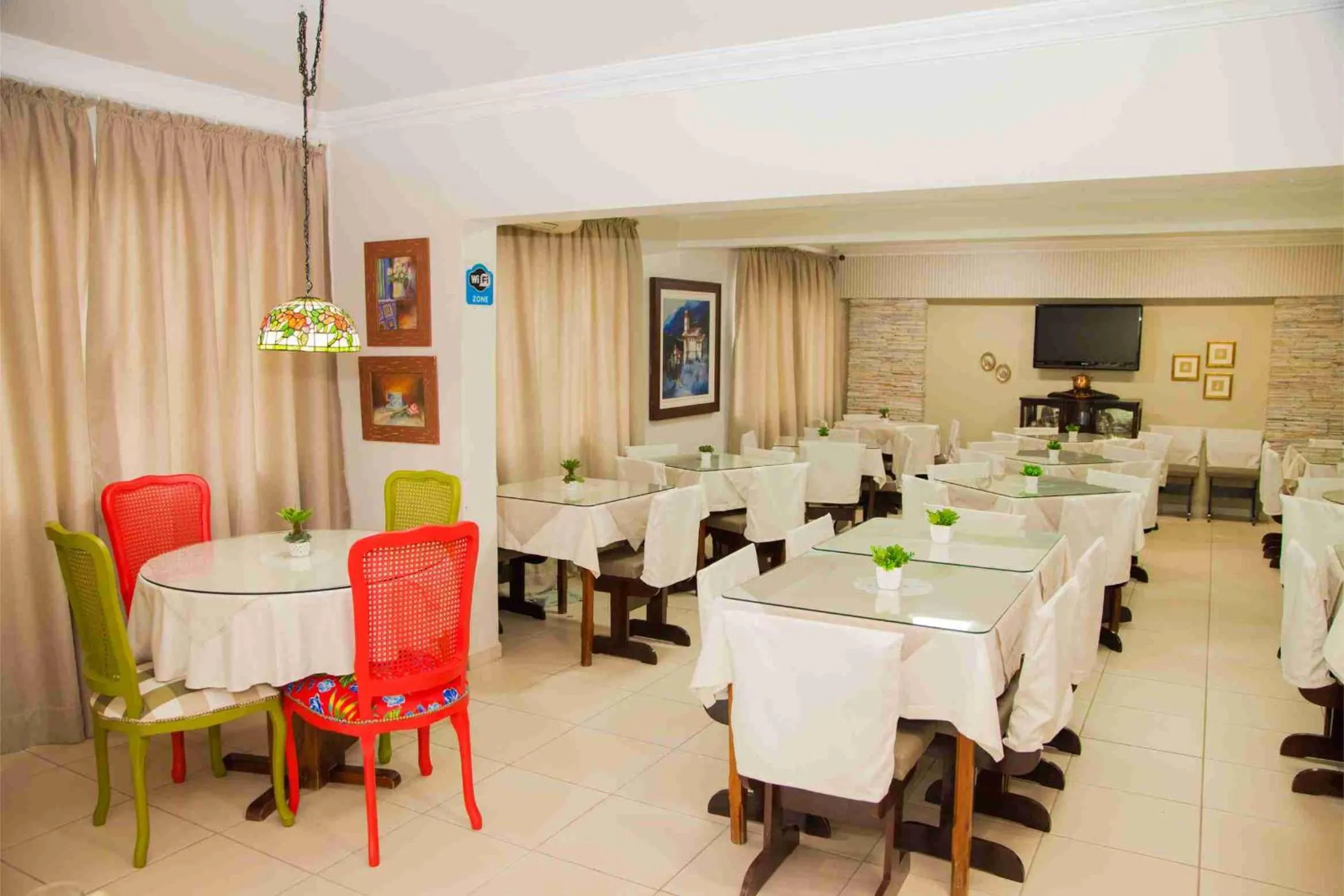 Breakfast in CHA Royal Plaza Hotel