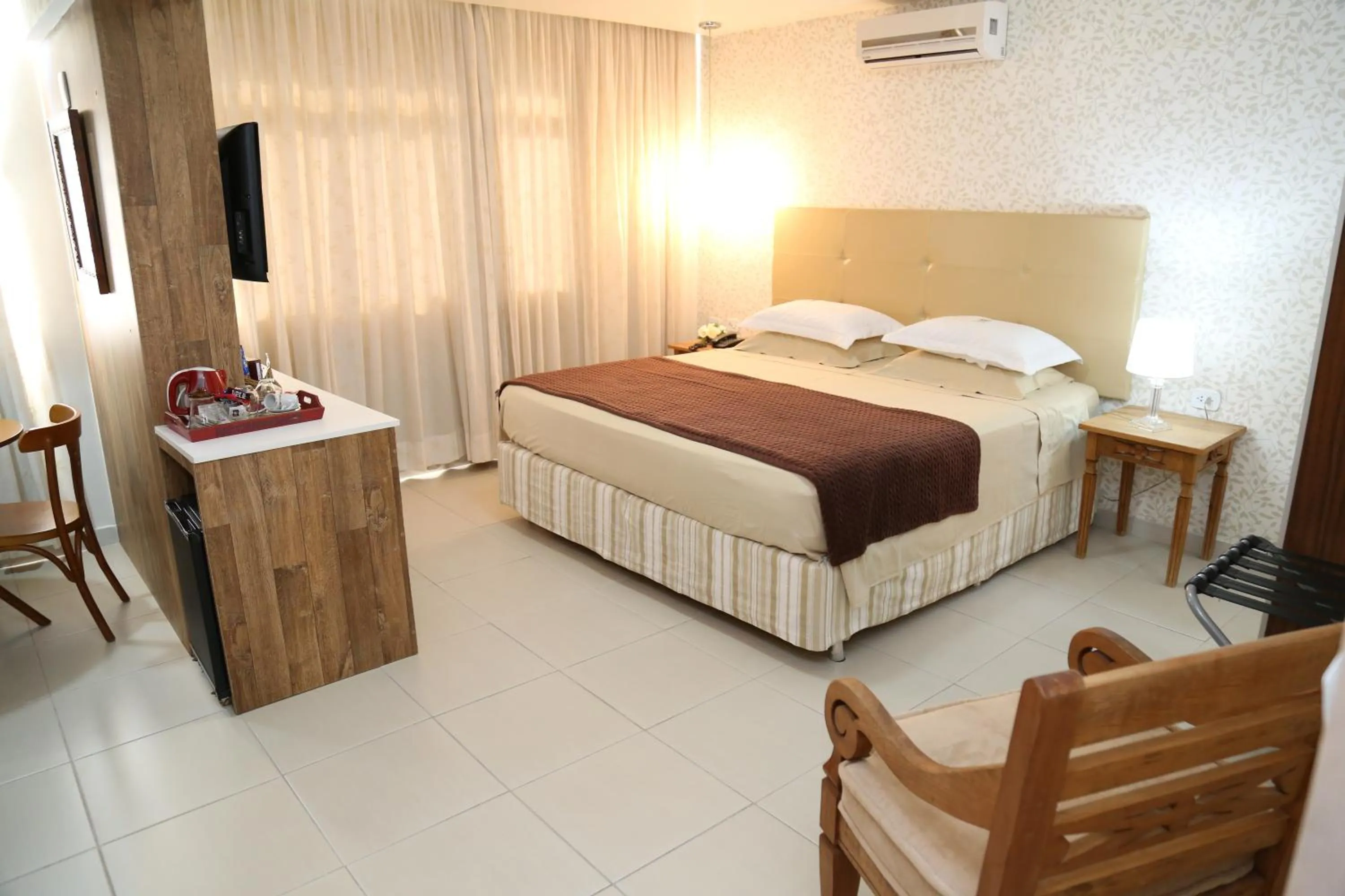 Bed in CHA Royal Plaza Hotel