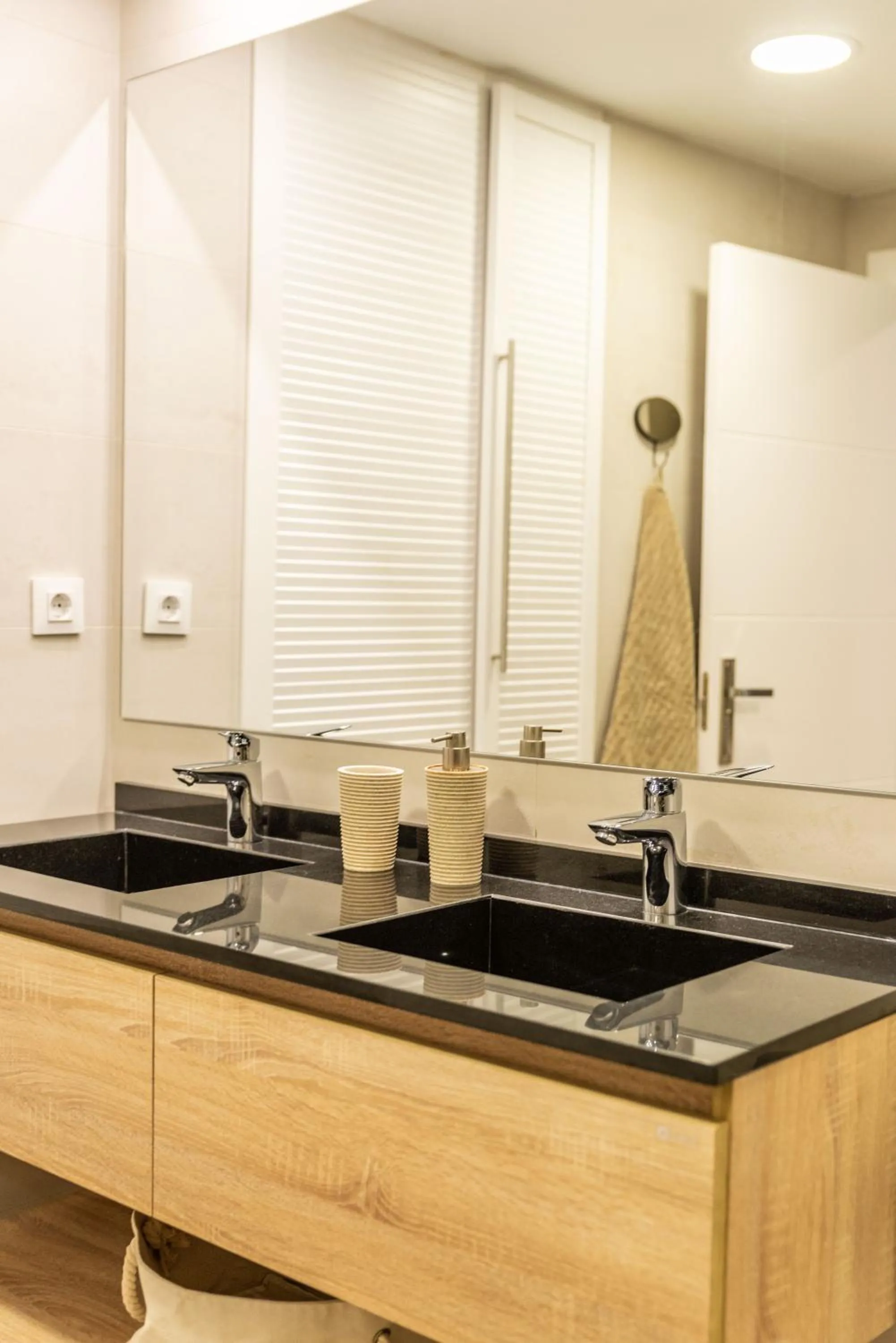 Luxury Apartment Alcazaba by Nagoa Homes