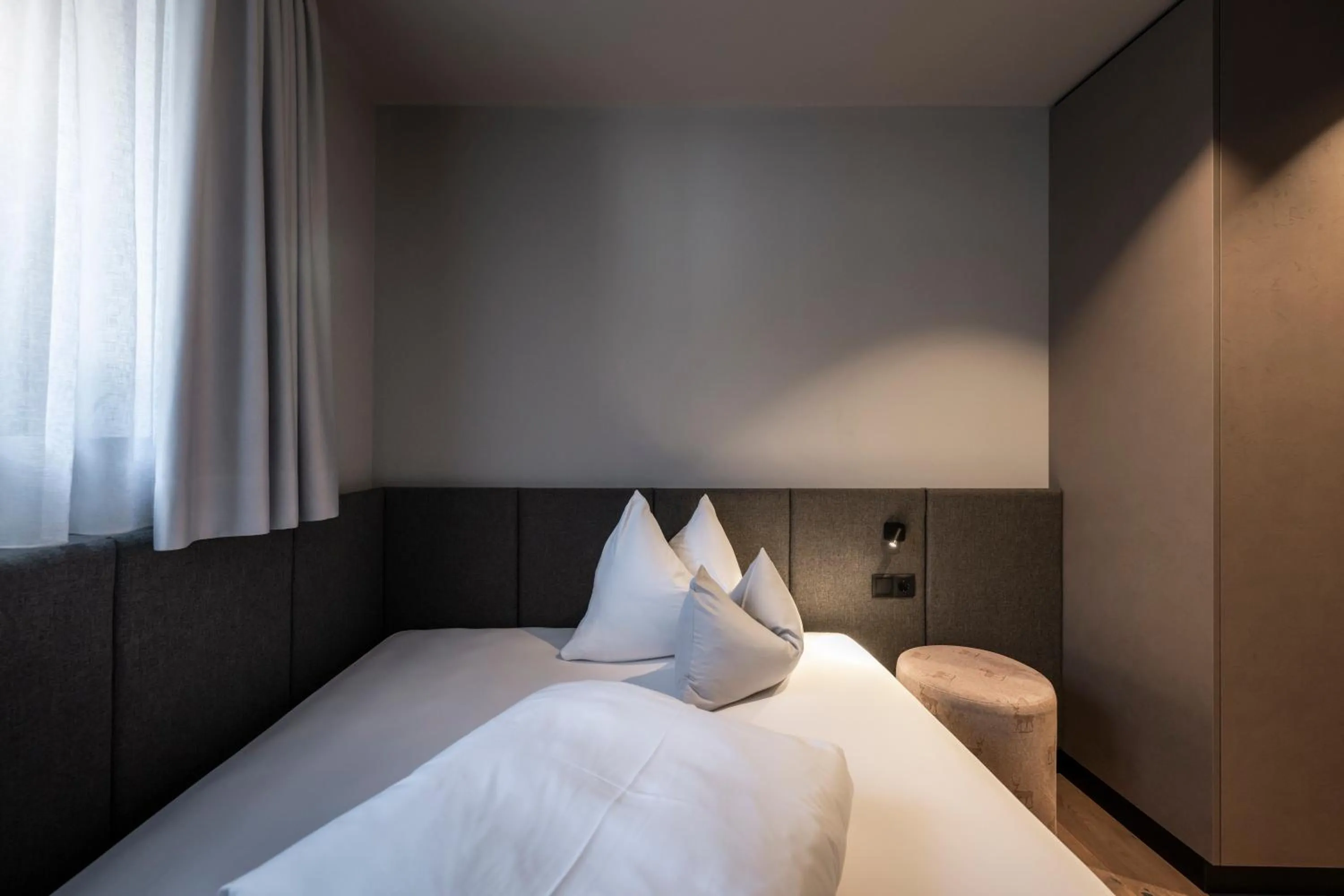 children, Bed in Hotel Viertler