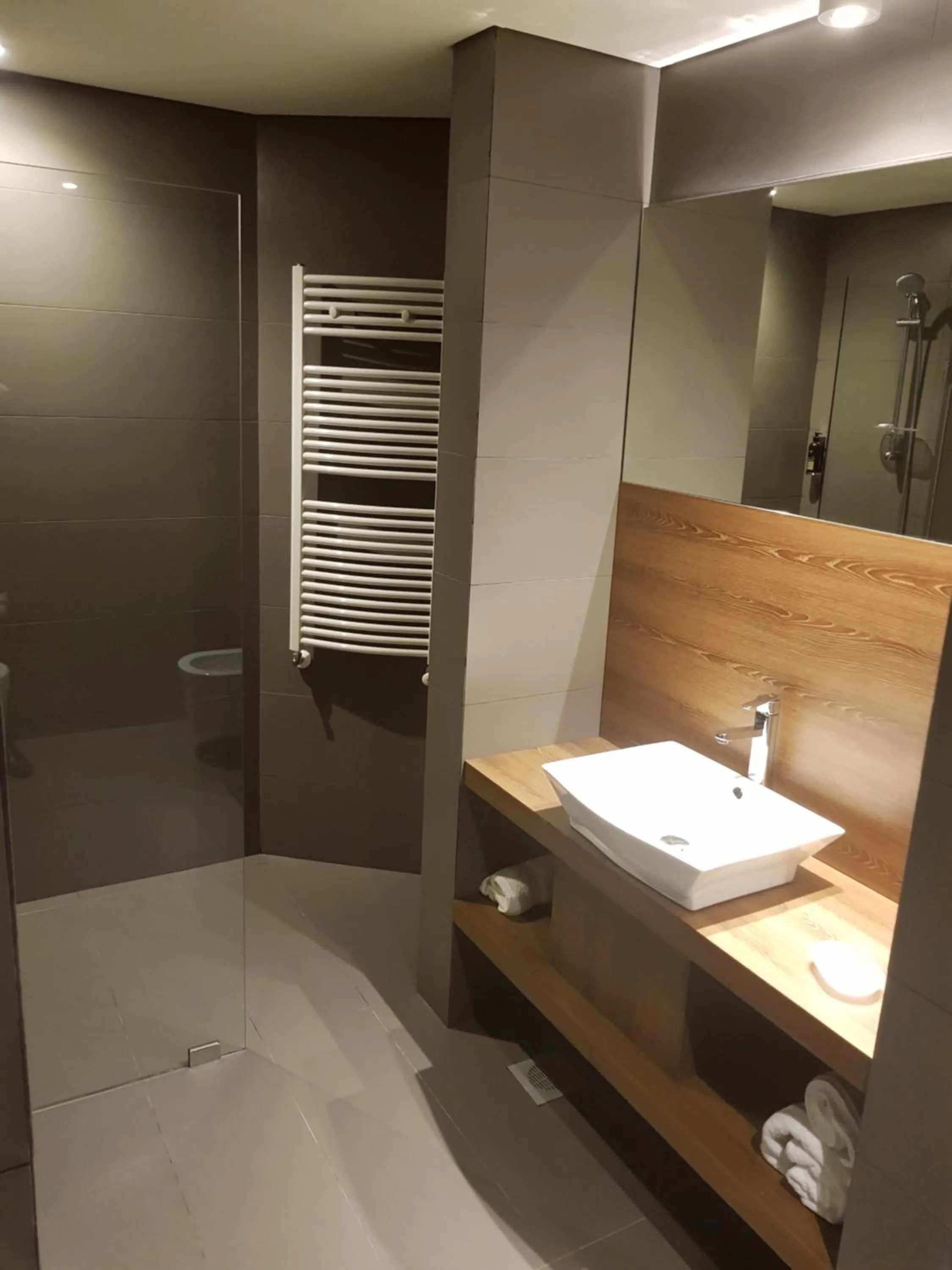 Bathroom in Le Pave Hotel